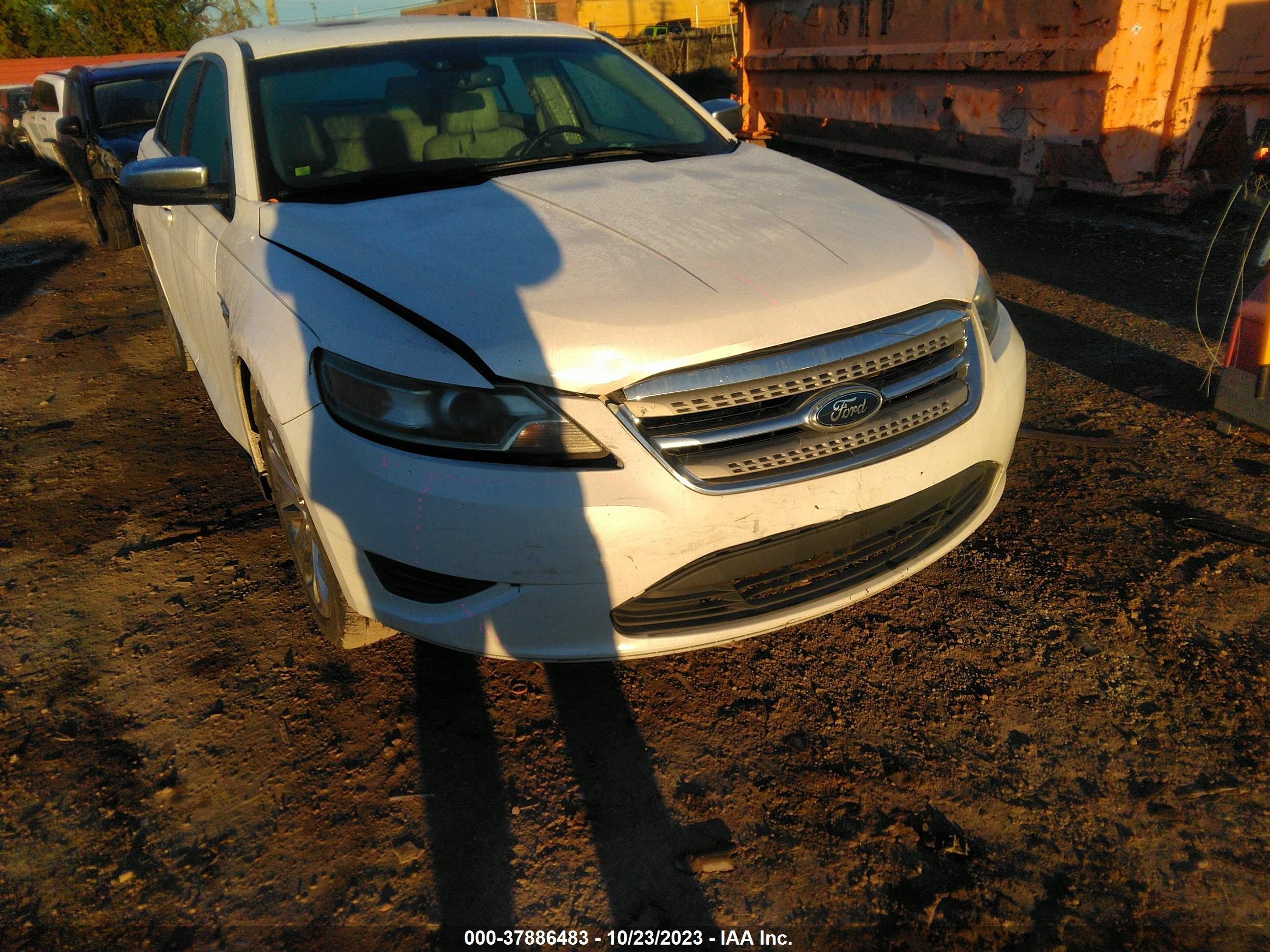 Photo 5 VIN: 1FAHP2FW9CG128101 - FORD TAURUS 