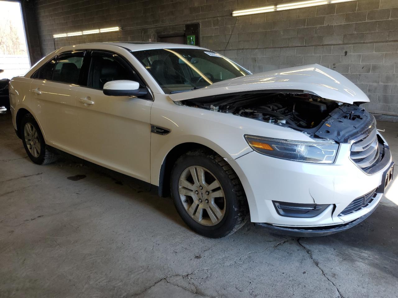 Photo 3 VIN: 1FAHP2H88FG182315 - FORD TAURUS 