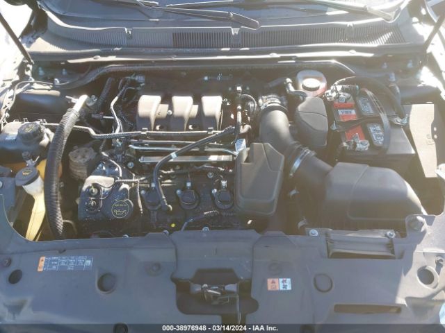 Photo 9 VIN: 1FAHP2H8XJG135182 - FORD TAURUS 