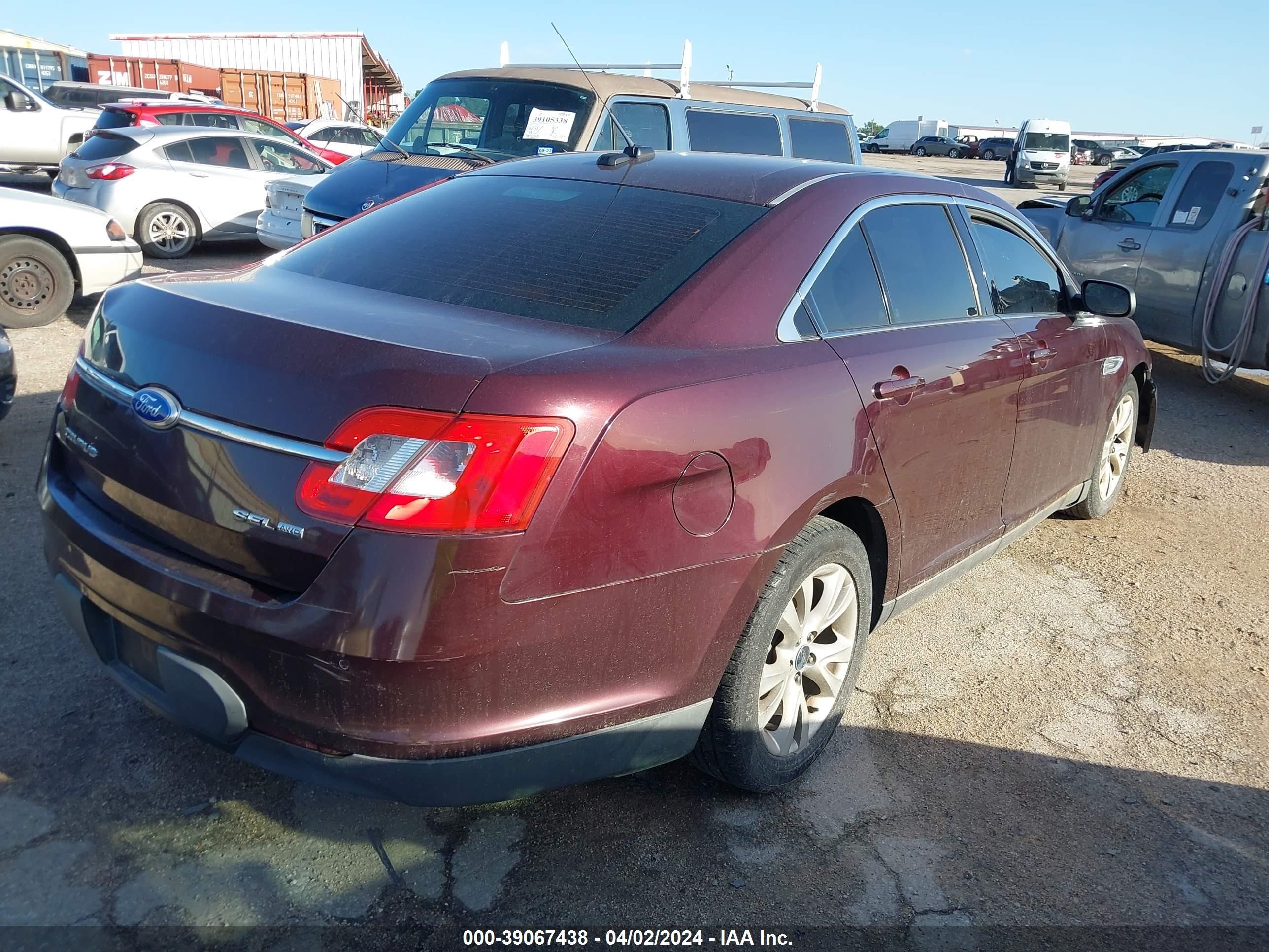 Photo 3 VIN: 1FAHP2HW0BG182754 - FORD TAURUS 