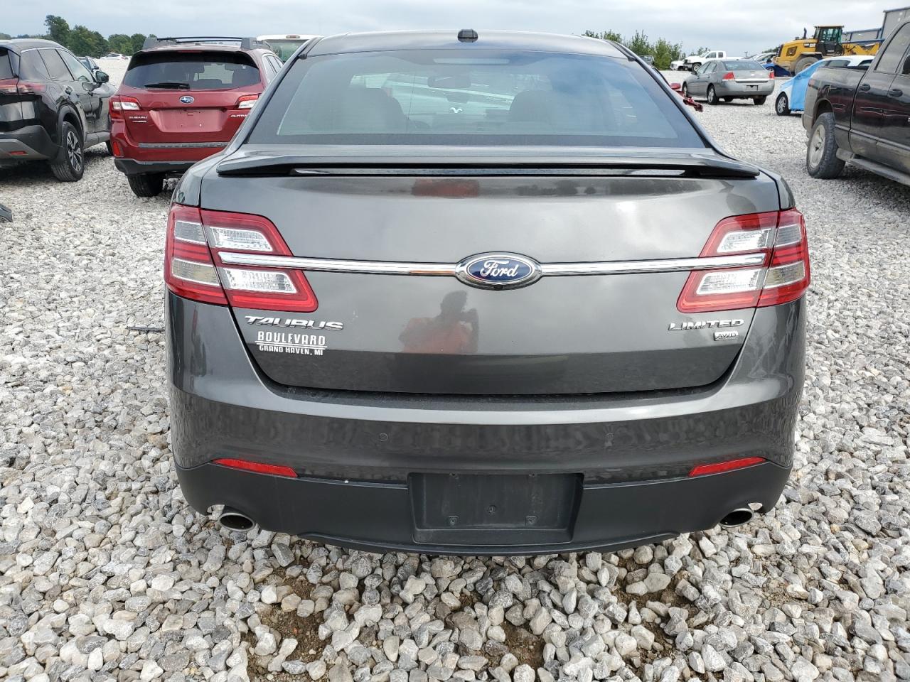 Photo 5 VIN: 1FAHP2J8XKG119463 - FORD TAURUS 