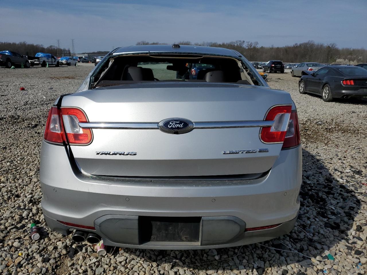 Photo 5 VIN: 1FAHP2JWXBG148363 - FORD TAURUS 