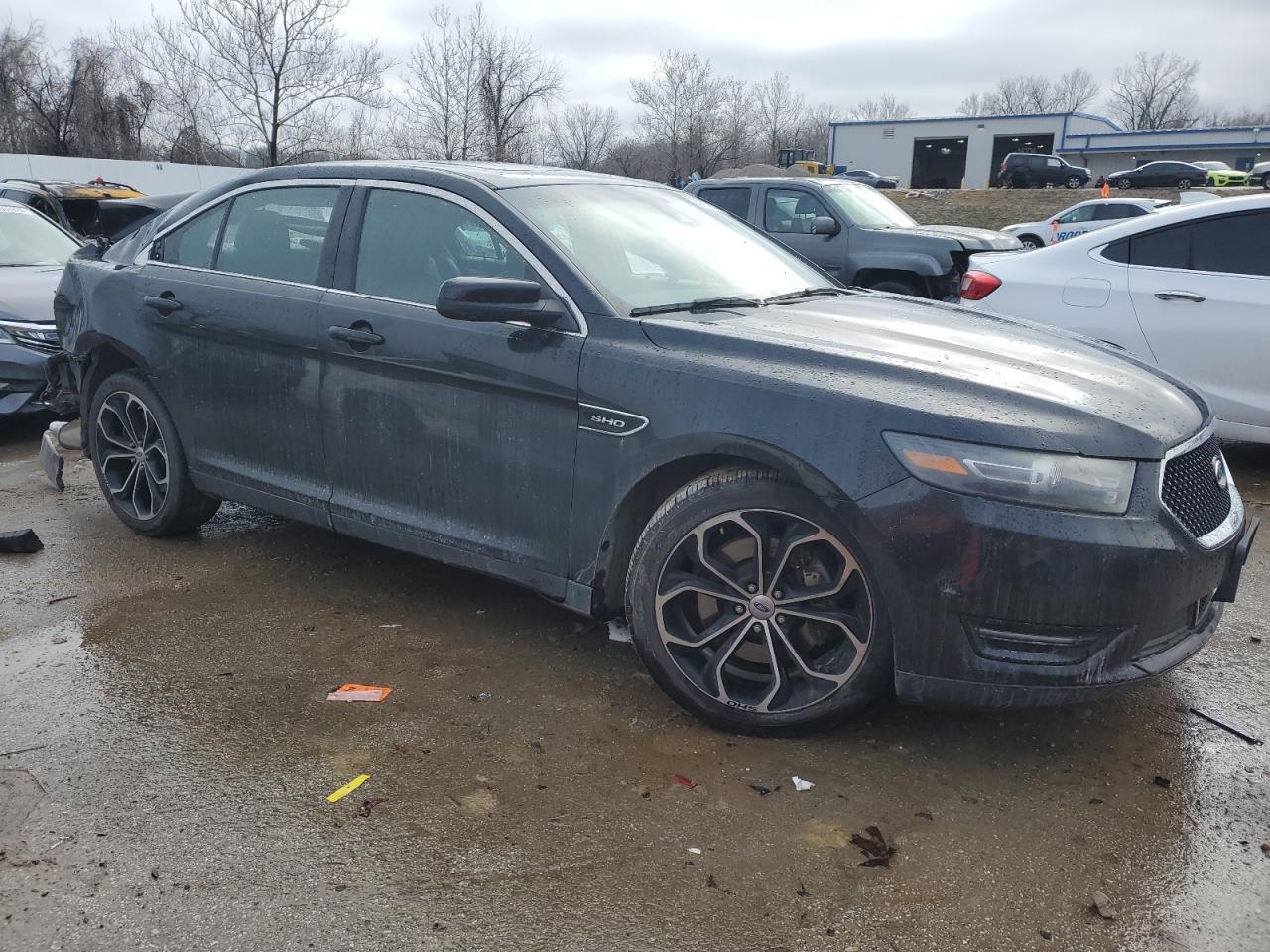 Photo 3 VIN: 1FAHP2KT0DG161002 - FORD TAURUS 