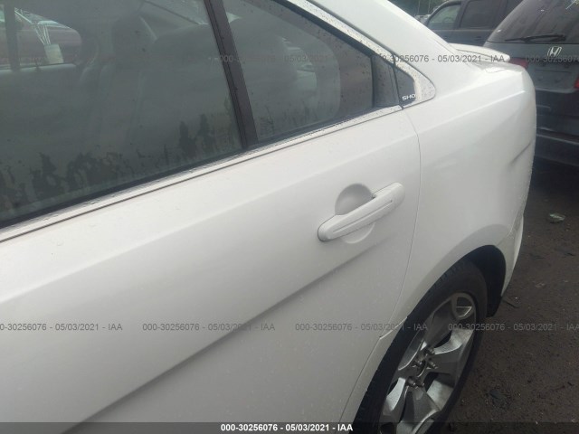 Photo 5 VIN: 1FAHP2KT1BG124750 - FORD TAURUS 