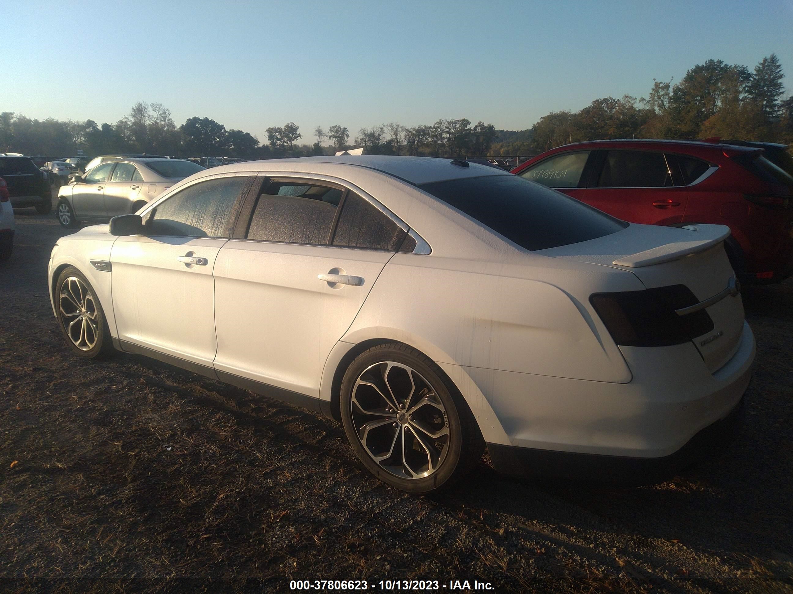 Photo 2 VIN: 1FAHP2KT2DG209471 - FORD TAURUS 