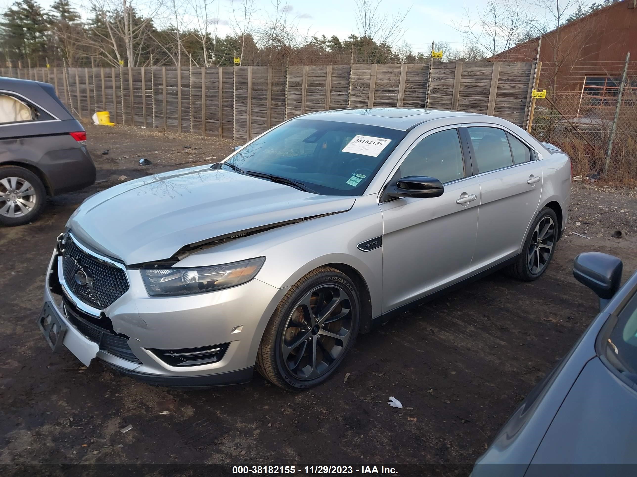 Photo 14 VIN: 1FAHP2KT2FG110989 - FORD TAURUS 