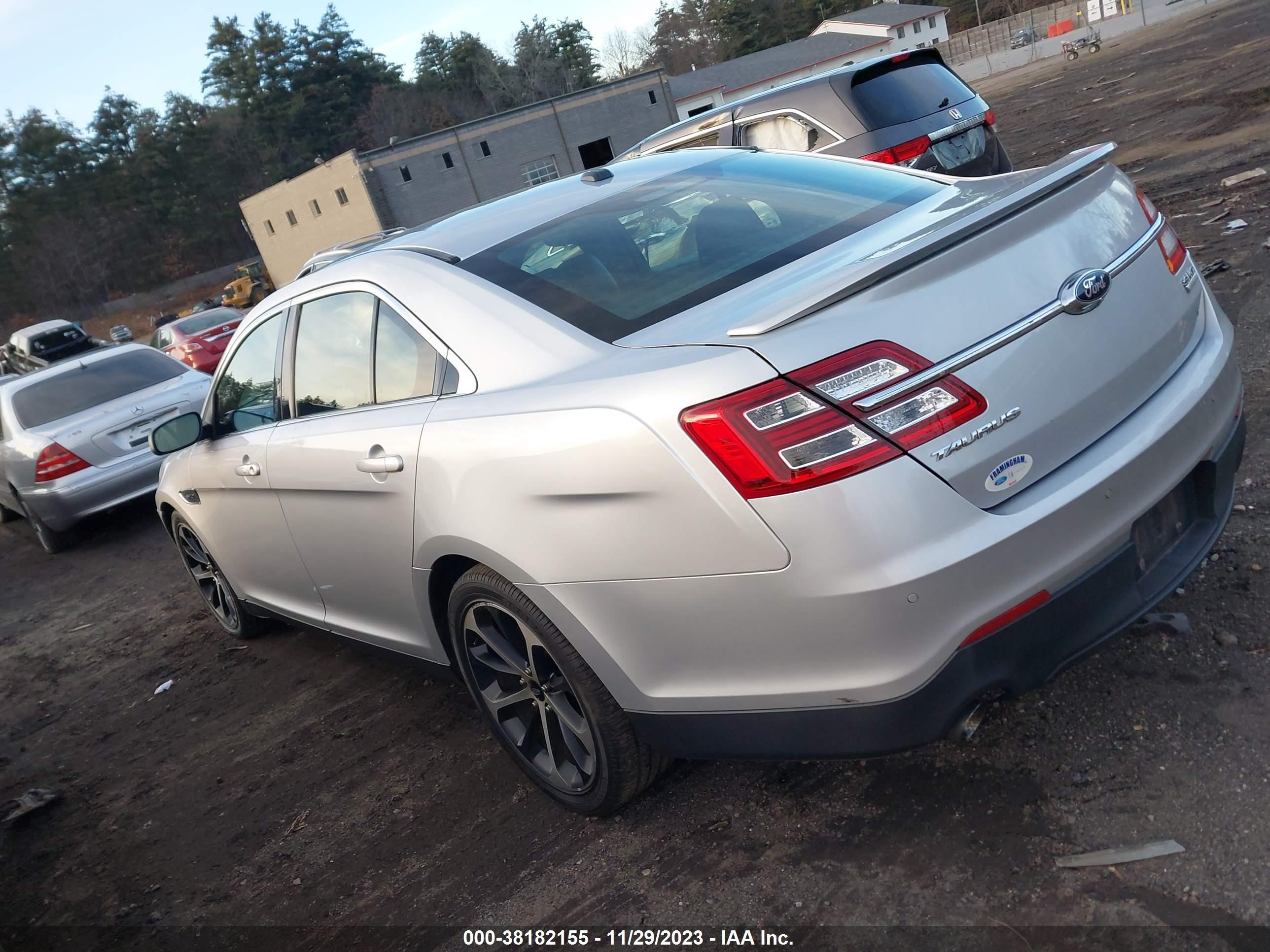 Photo 2 VIN: 1FAHP2KT2FG110989 - FORD TAURUS 