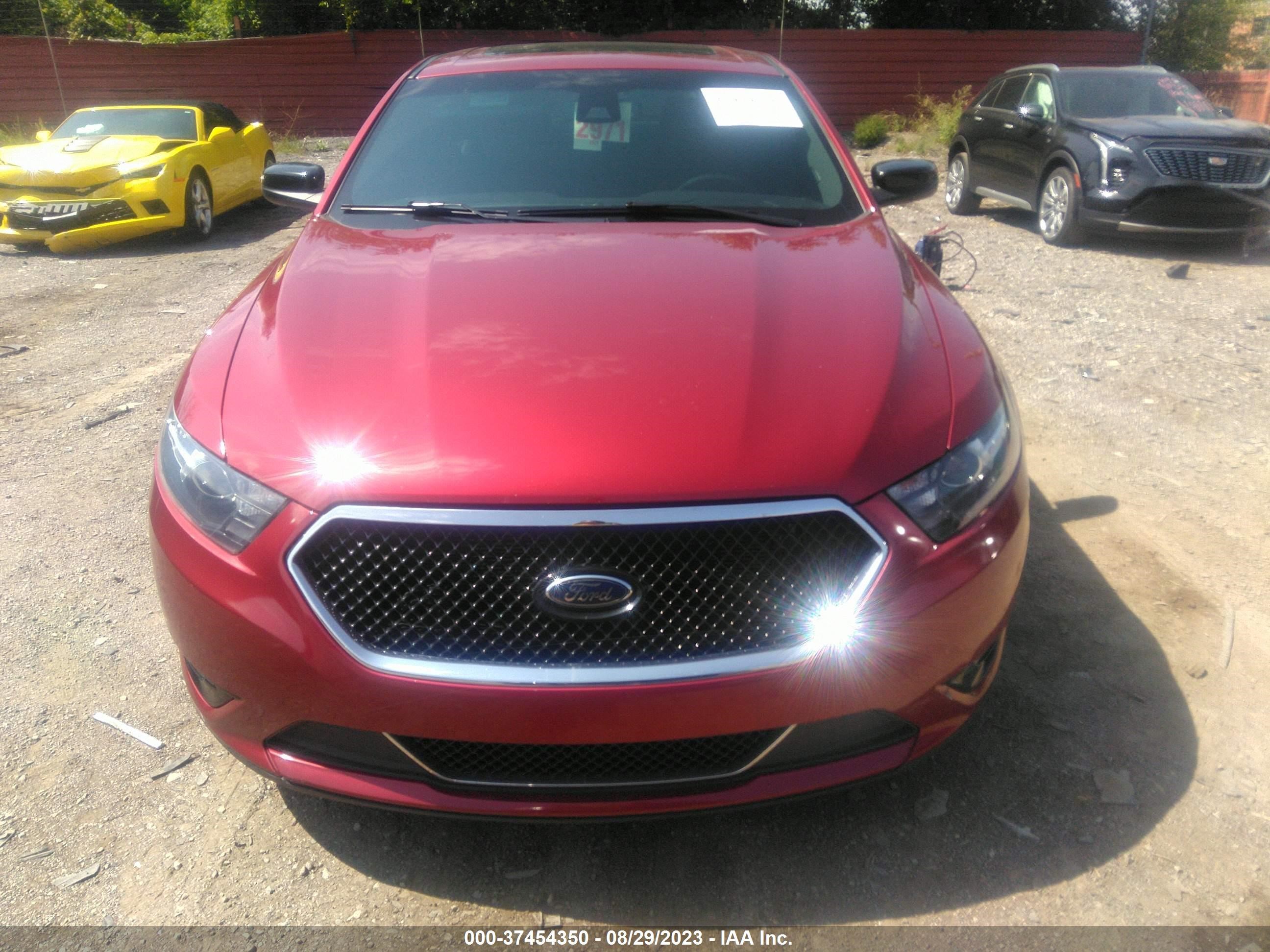 Photo 11 VIN: 1FAHP2KT2GG137885 - FORD TAURUS 