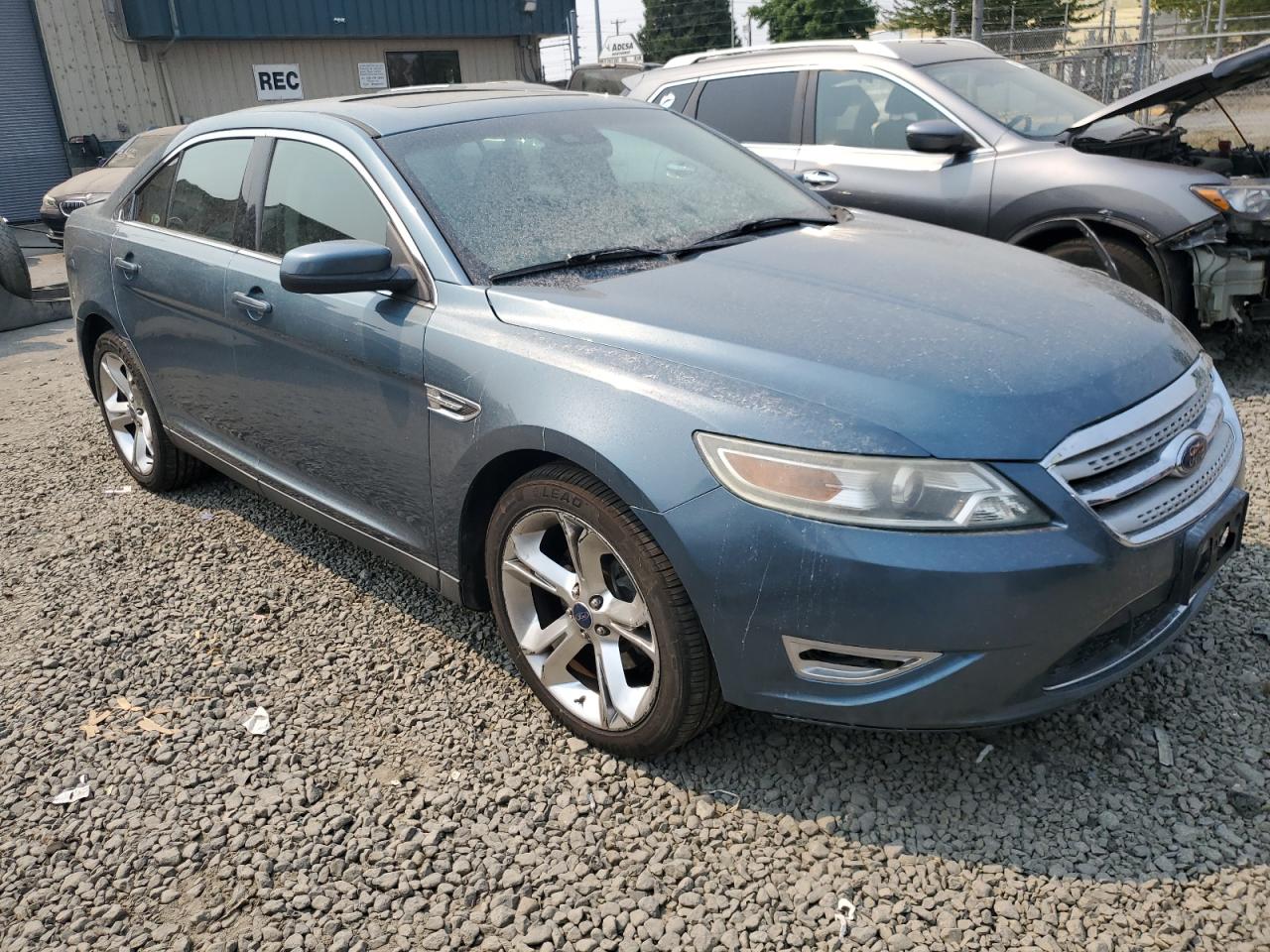 Photo 3 VIN: 1FAHP2KT4AG118634 - FORD TAURUS 