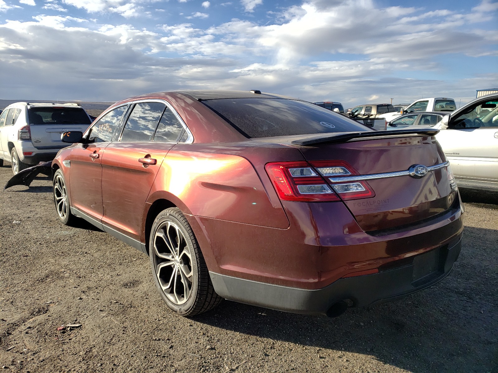 Photo 2 VIN: 1FAHP2KT4JG101607 - FORD TAURUS SHO 