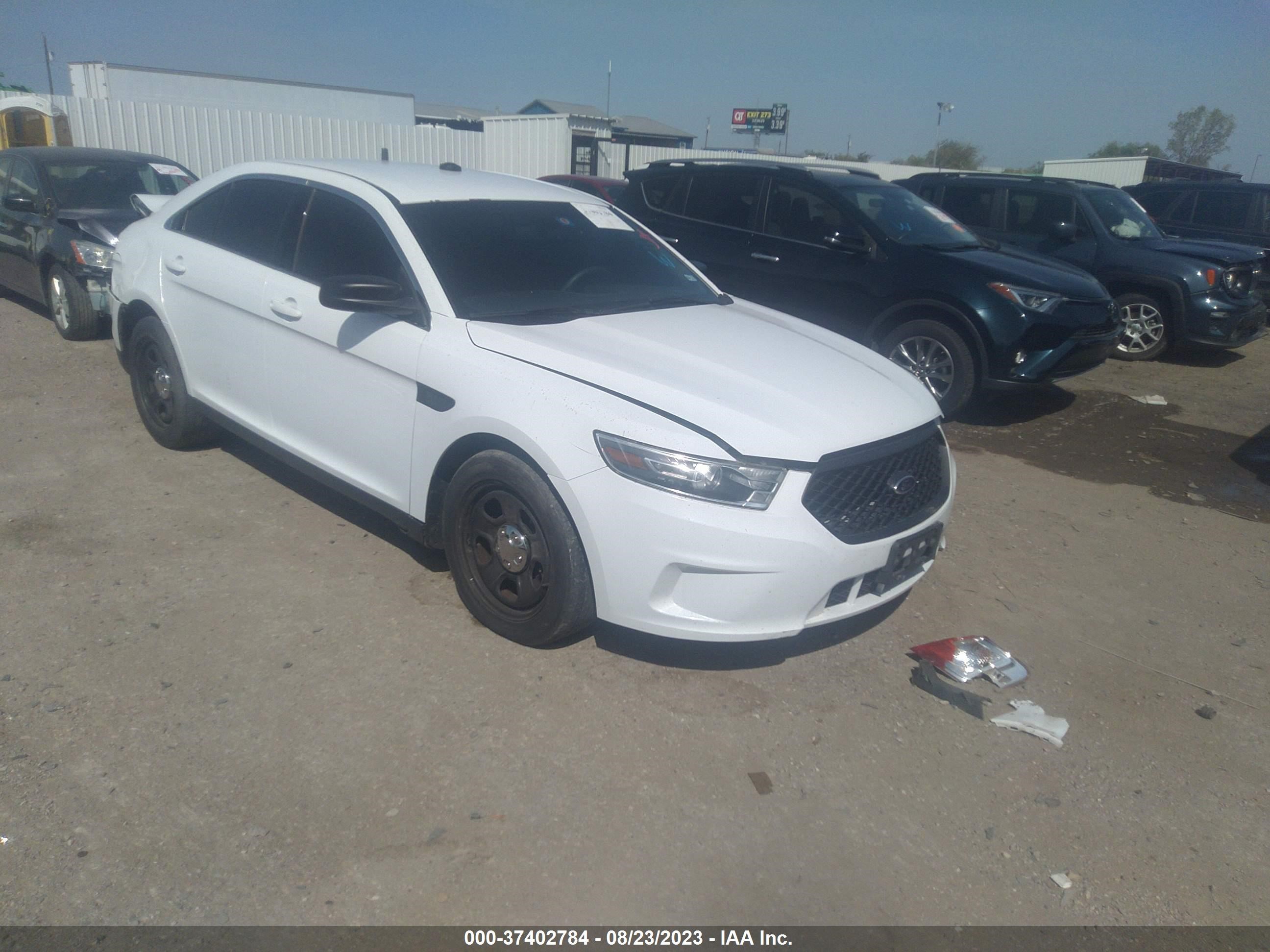 Photo 0 VIN: 1FAHP2L81FG149177 - FORD POLICE 