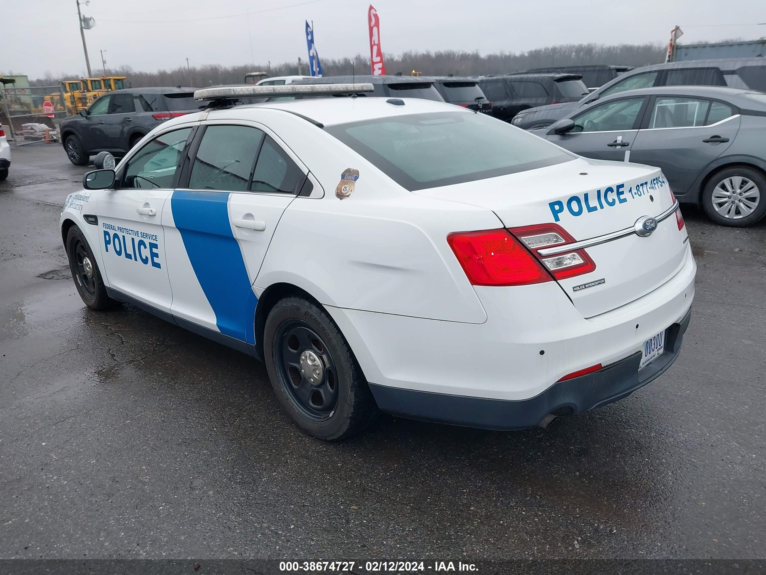 Photo 2 VIN: 1FAHP2L83HG109203 - FORD POLICE 