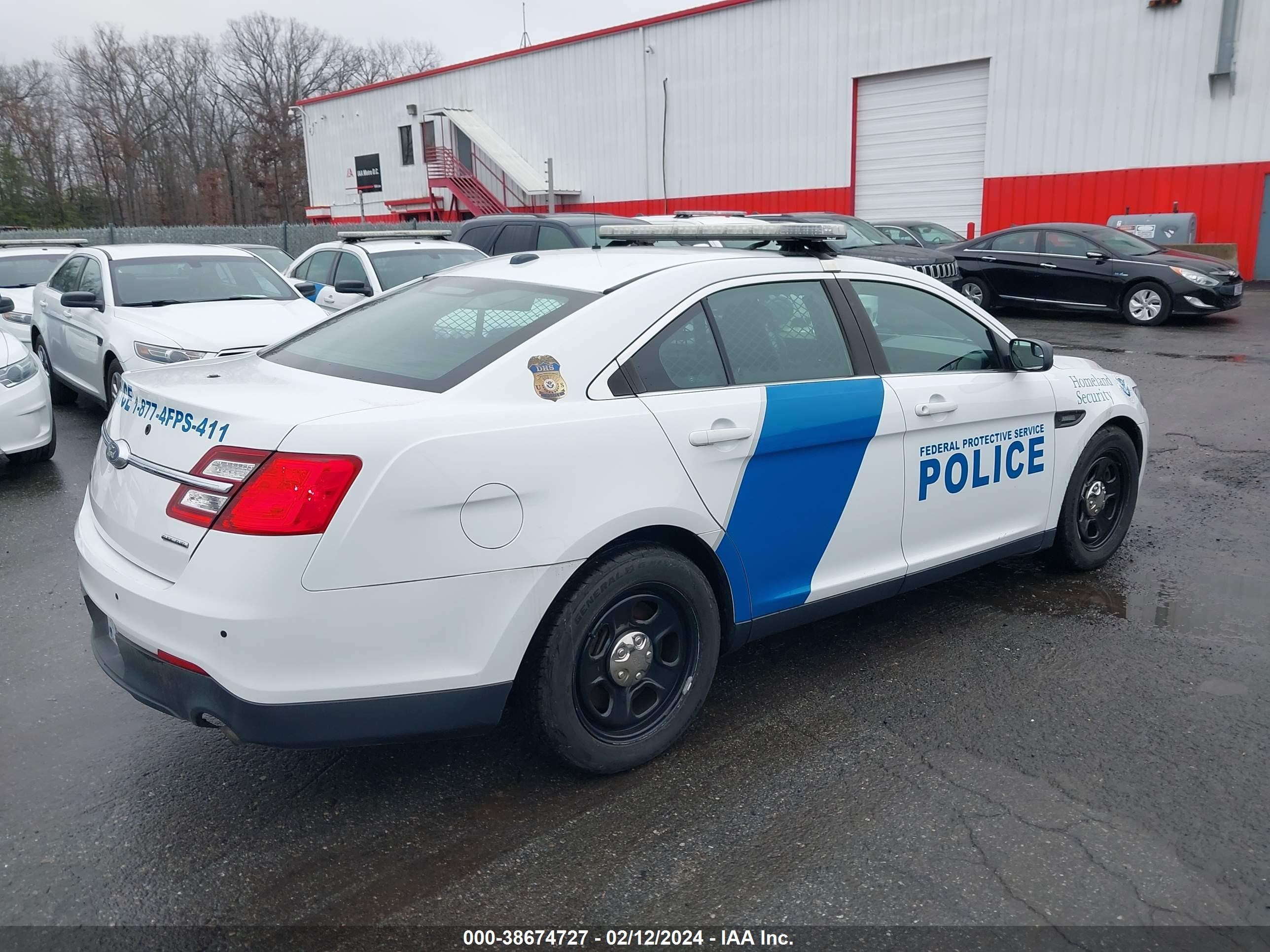 Photo 3 VIN: 1FAHP2L83HG109203 - FORD POLICE 