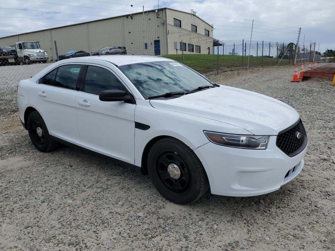 Photo 3 VIN: 1FAHP2L86JG143609 - FORD TAURUS 