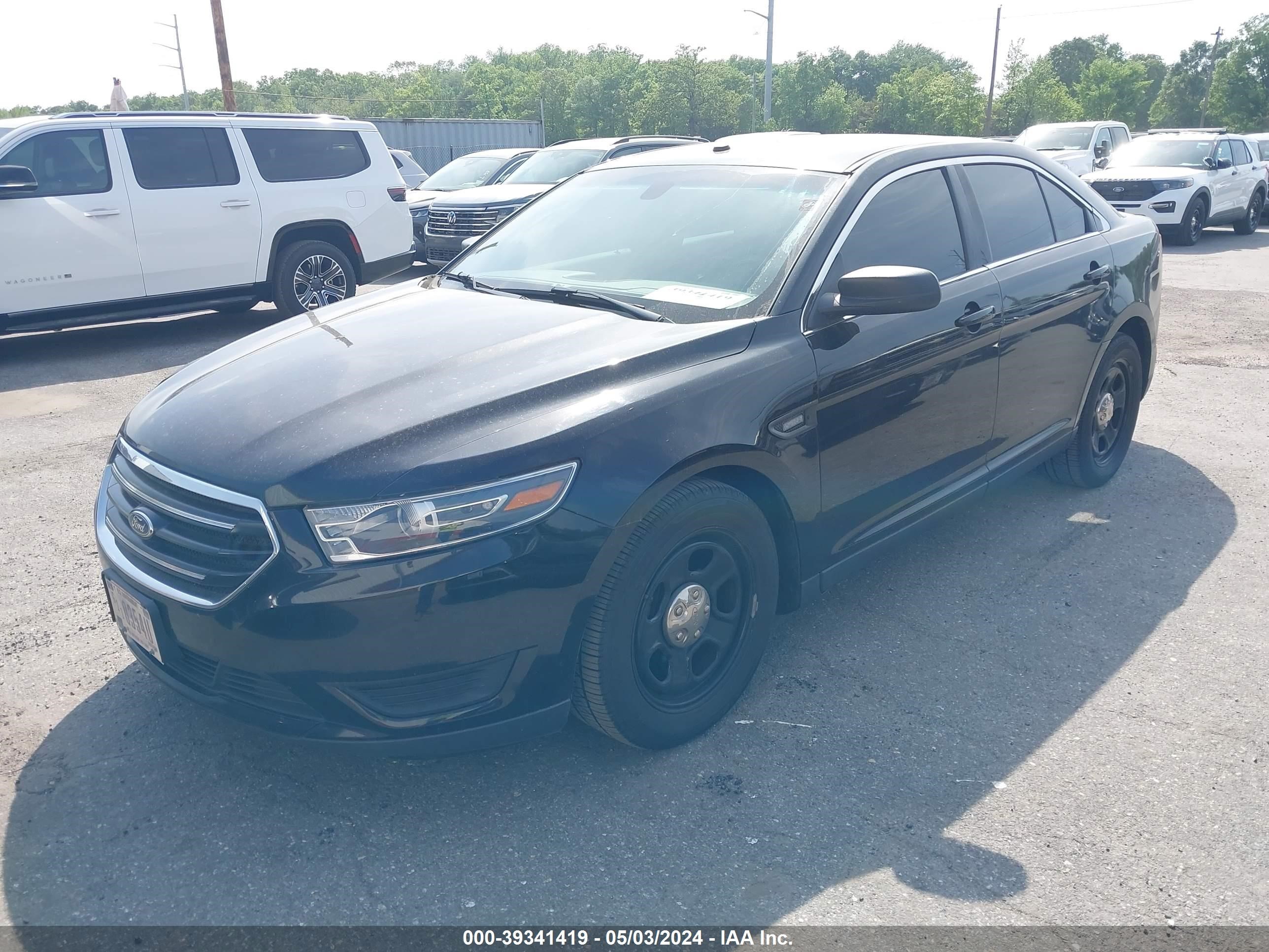 Photo 1 VIN: 1FAHP2L9XHG103908 - FORD POLICE 