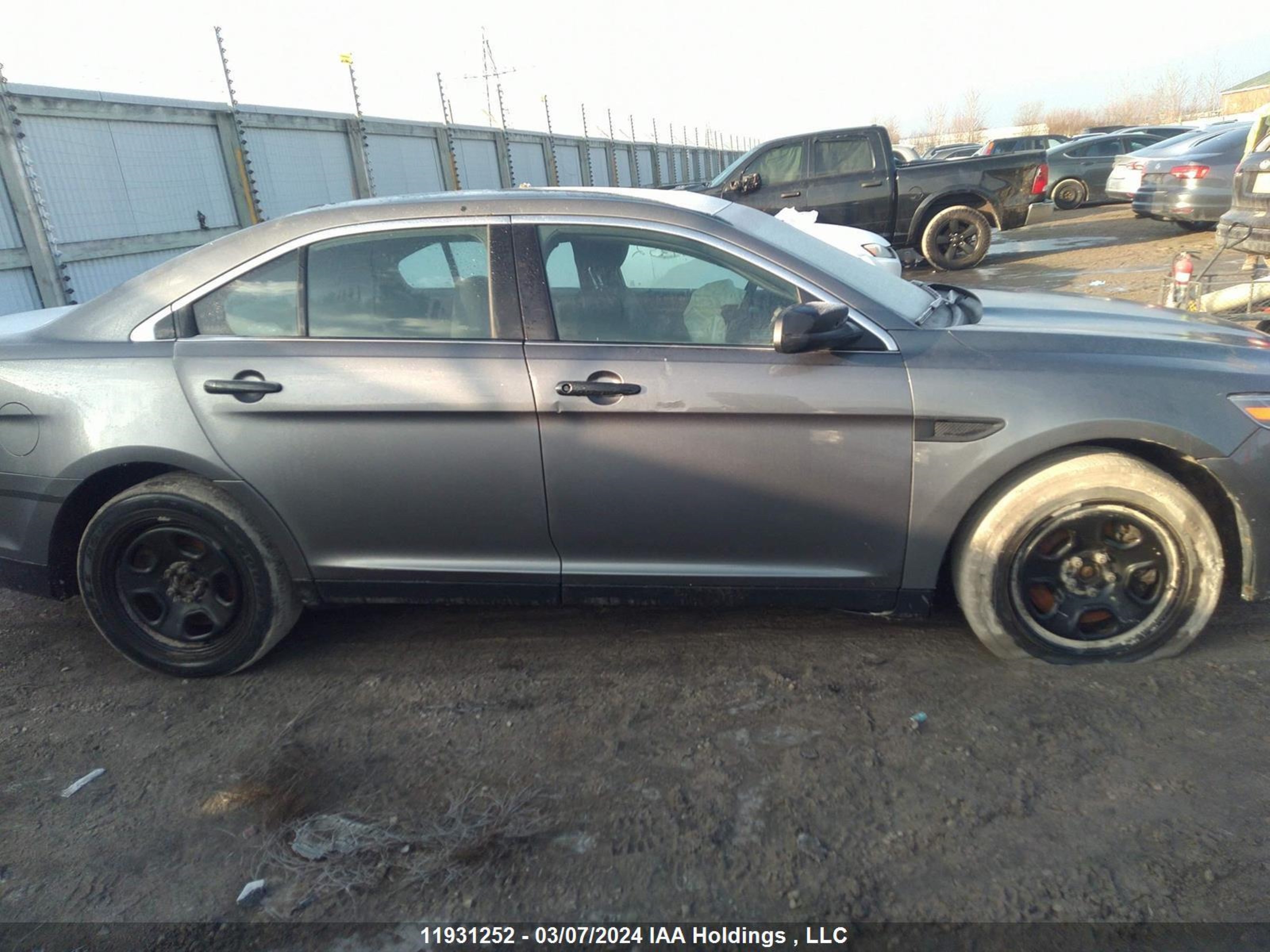 Photo 12 VIN: 1FAHP2MK2GG114563 - FORD TAURUS 