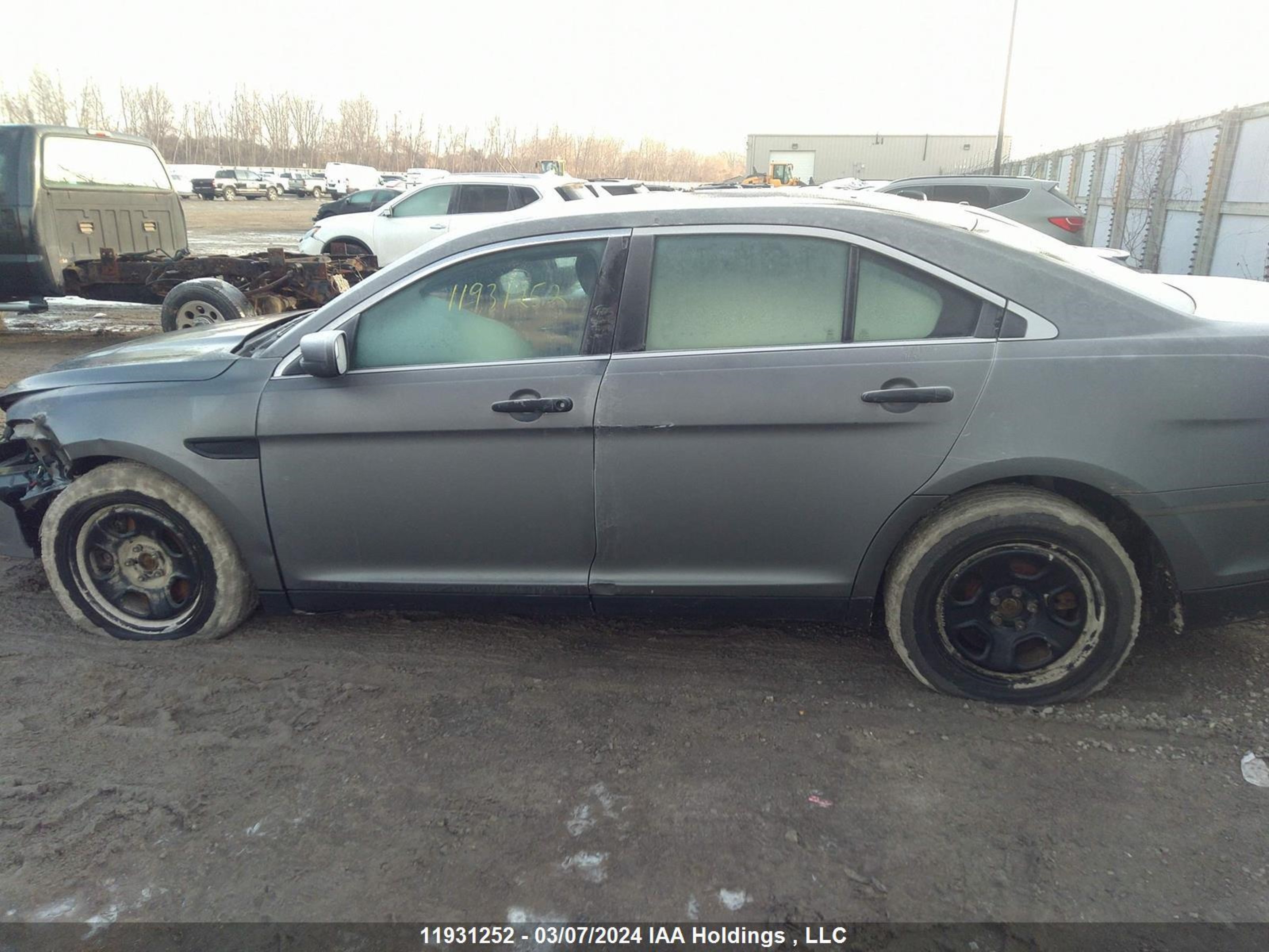 Photo 13 VIN: 1FAHP2MK2GG114563 - FORD TAURUS 