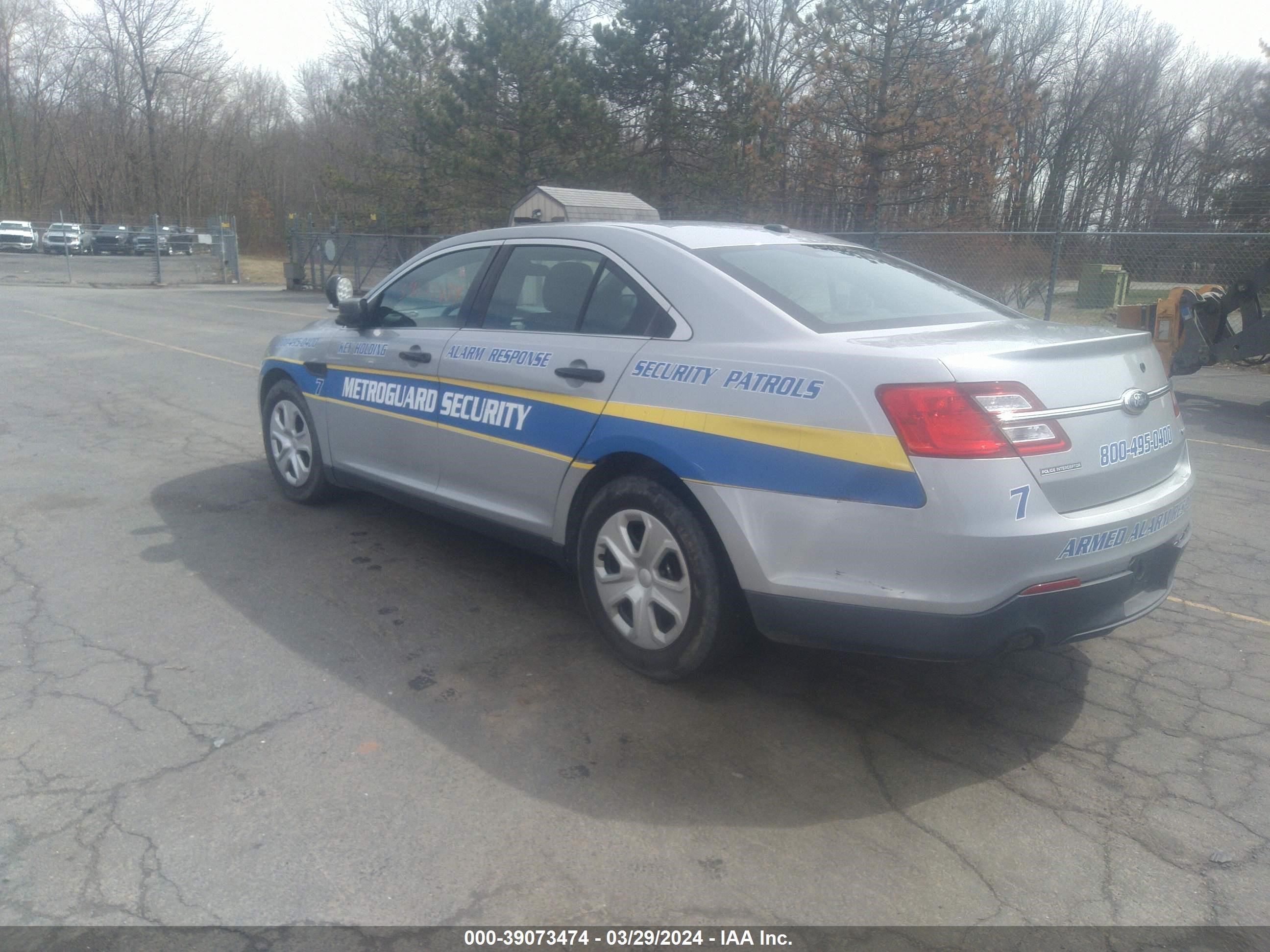 Photo 2 VIN: 1FAHP2MK9FG109097 - FORD POLICE 