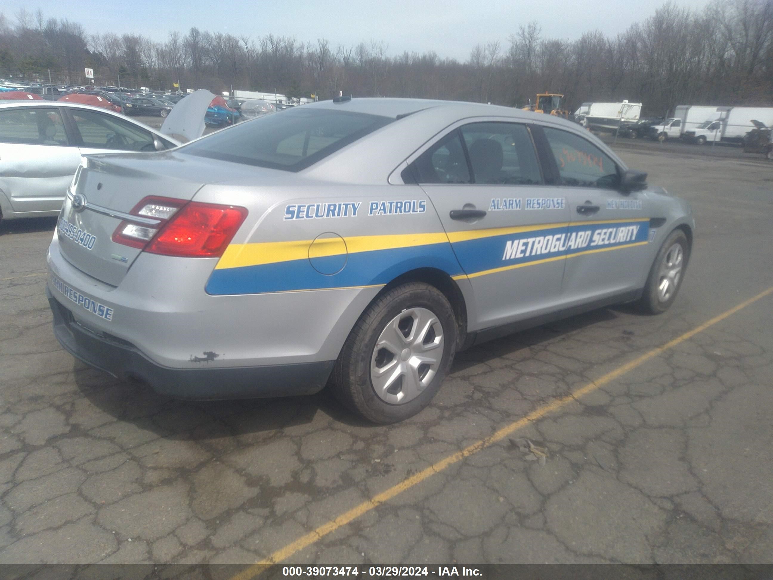 Photo 3 VIN: 1FAHP2MK9FG109097 - FORD POLICE 