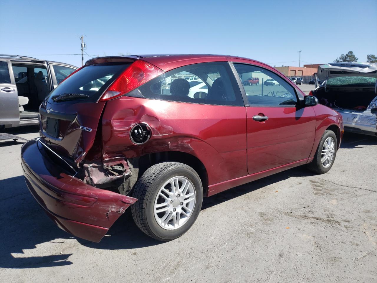 Photo 2 VIN: 1FAHP31N36W201994 - FORD FOCUS 