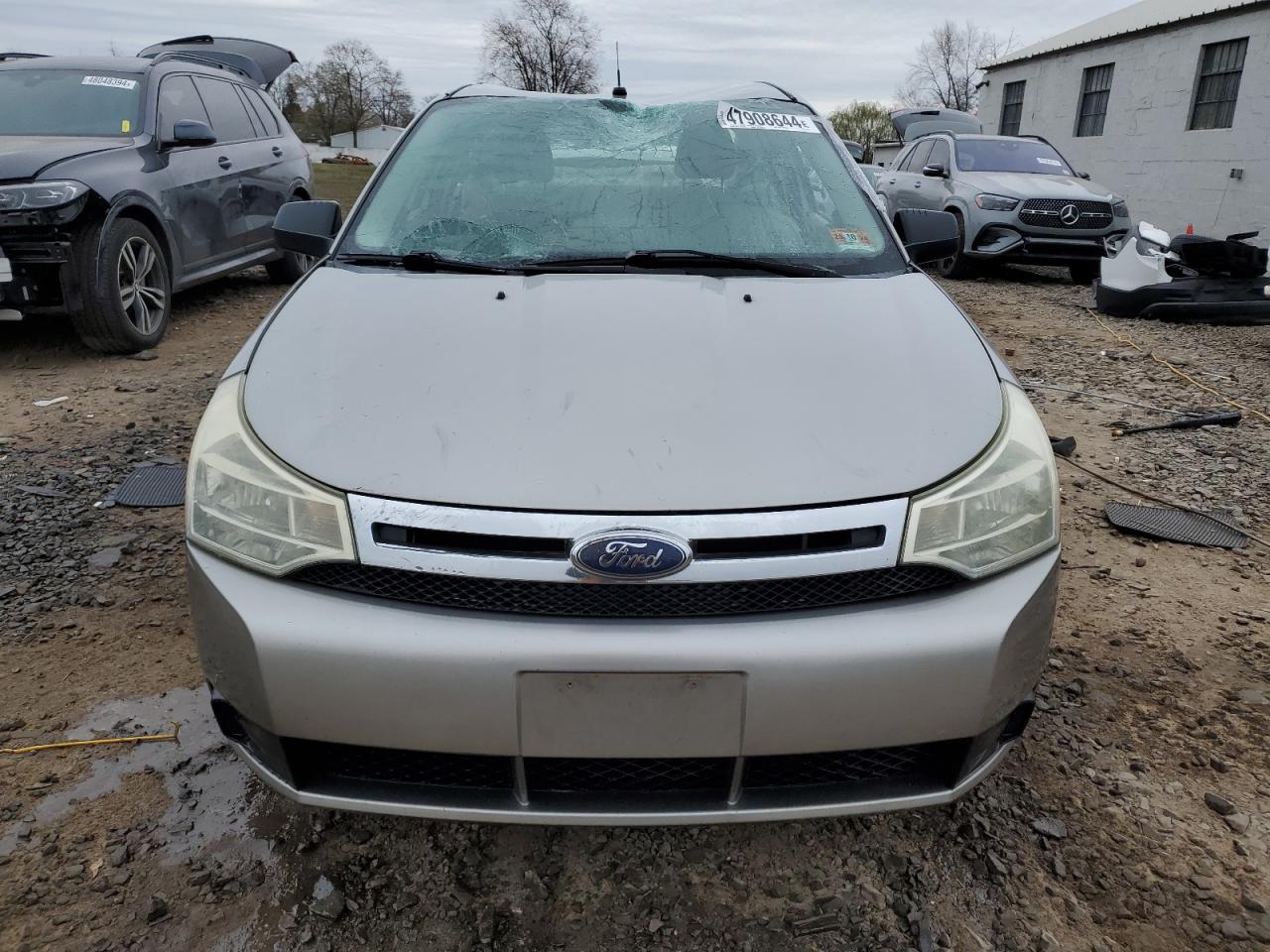 Photo 4 VIN: 1FAHP32N58W272972 - FORD FOCUS 