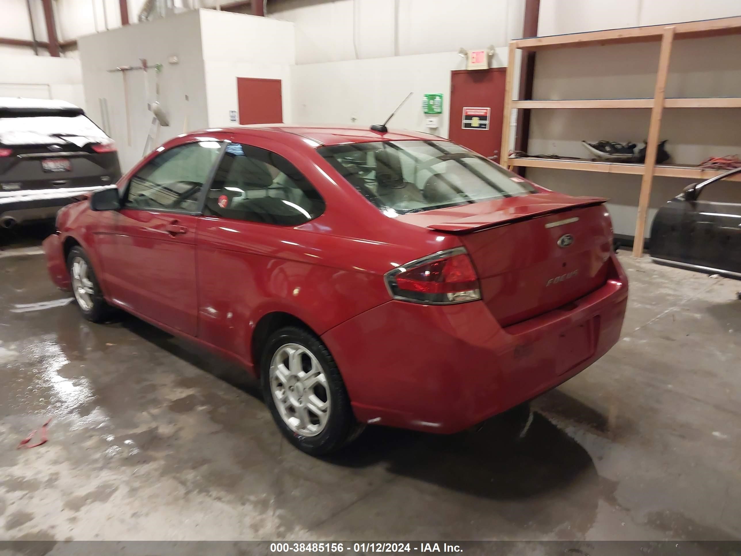 Photo 2 VIN: 1FAHP32N59W175448 - FORD FOCUS 