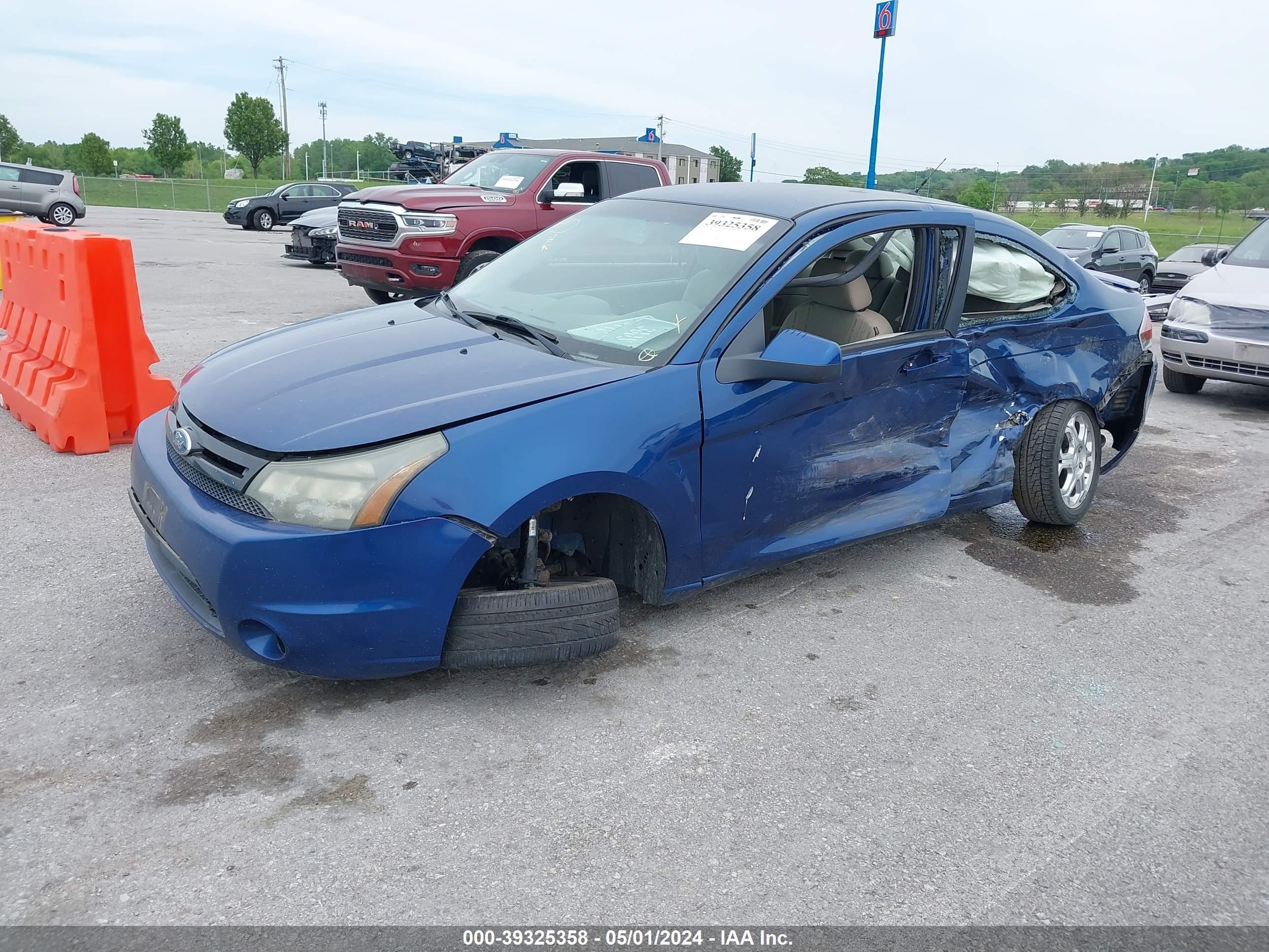 Photo 1 VIN: 1FAHP32N79W168565 - FORD FOCUS 