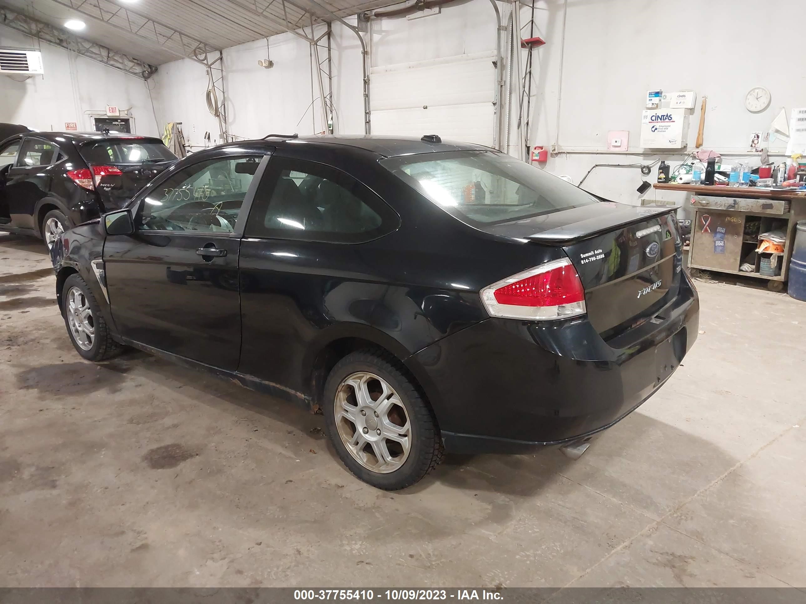 Photo 2 VIN: 1FAHP33N38W247552 - FORD FOCUS 