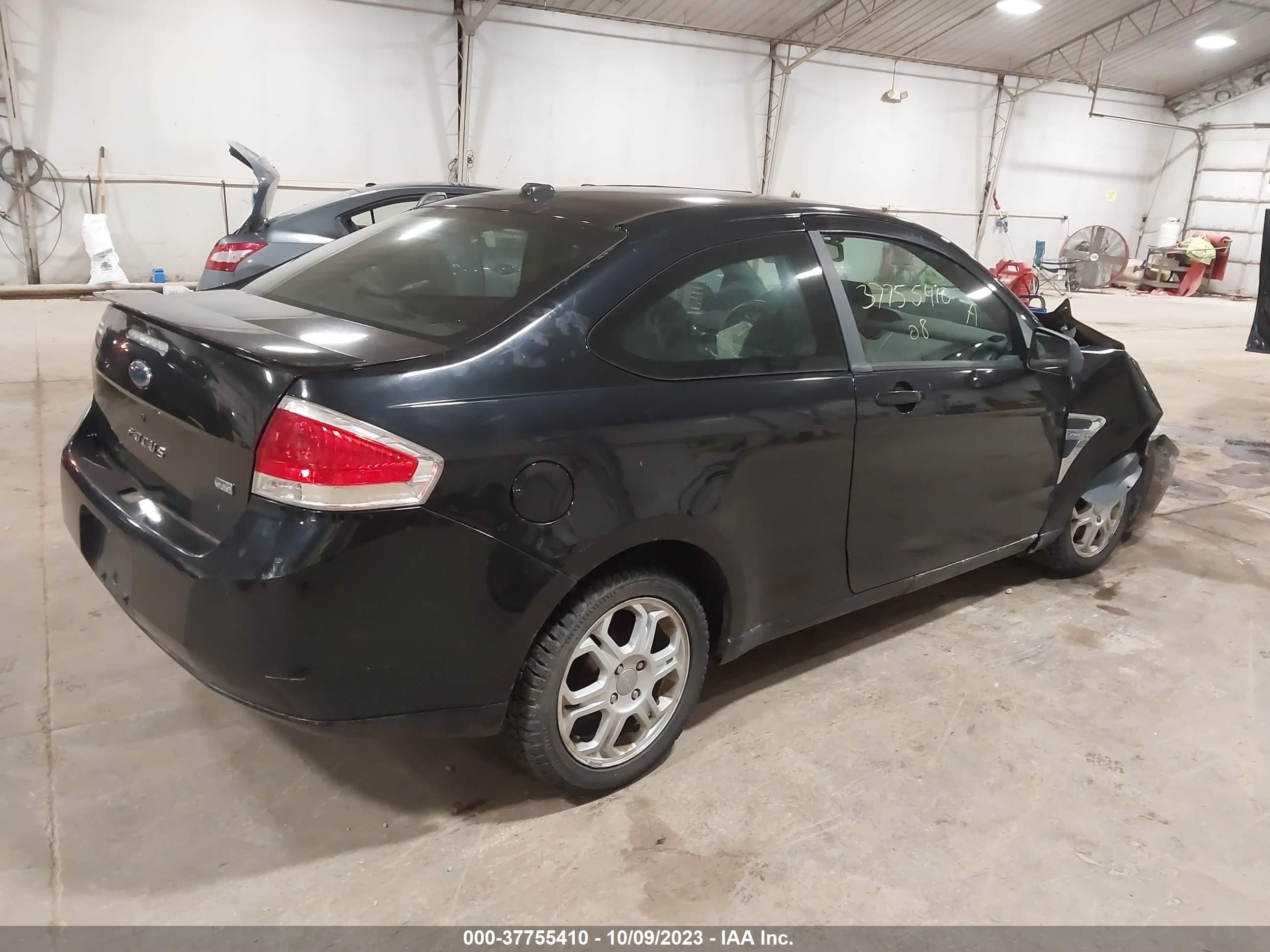 Photo 3 VIN: 1FAHP33N38W247552 - FORD FOCUS 