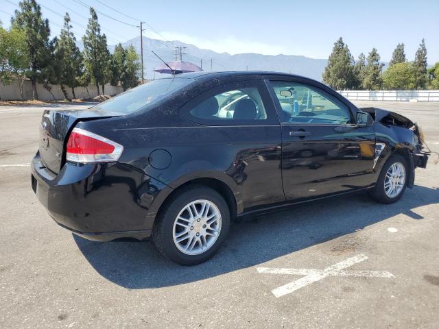 Photo 2 VIN: 1FAHP33N58W107129 - FORD FOCUS 