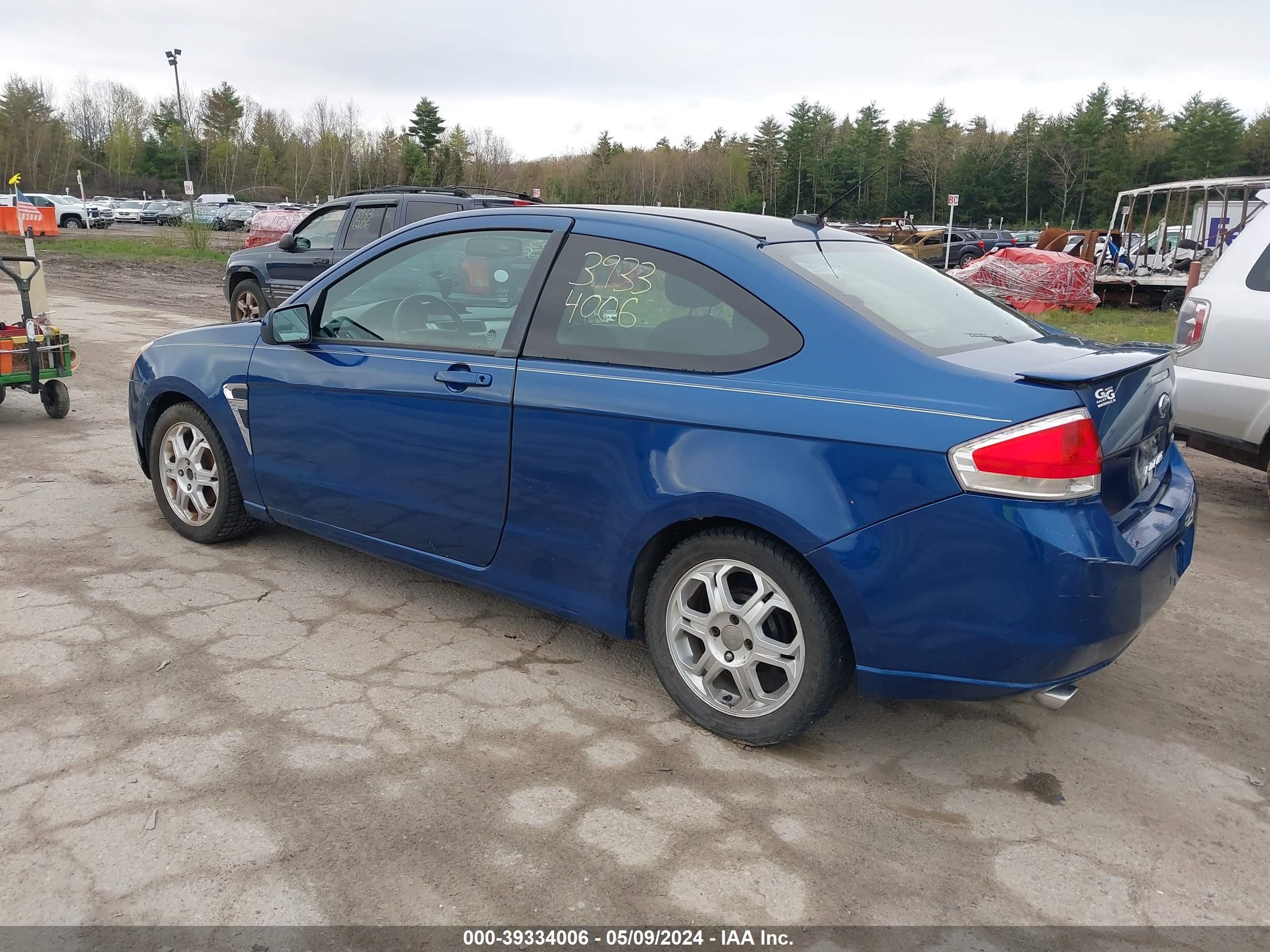 Photo 2 VIN: 1FAHP33N98W298103 - FORD FOCUS 