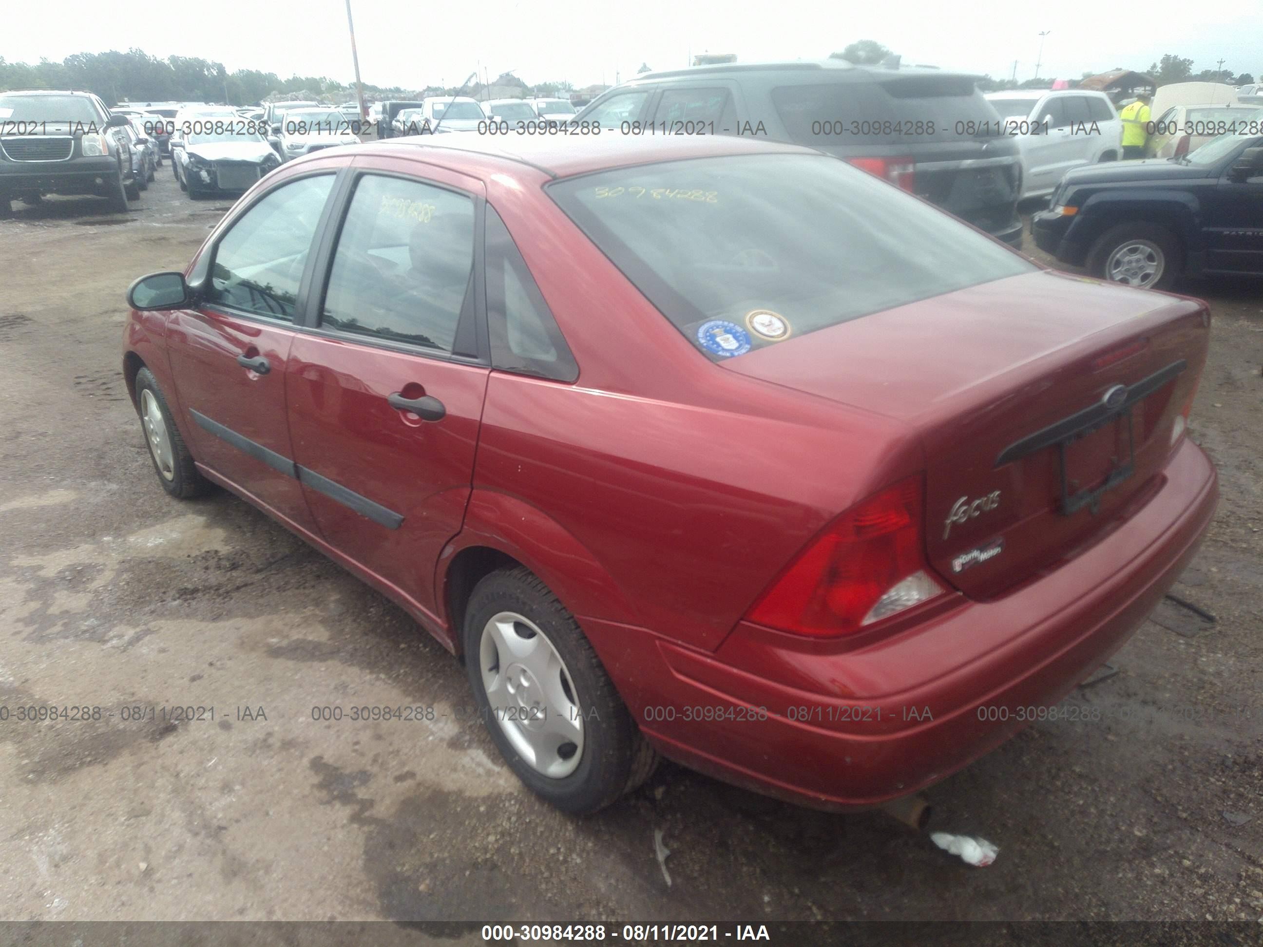 Photo 2 VIN: 1FAHP33P61W174443 - FORD FOCUS 