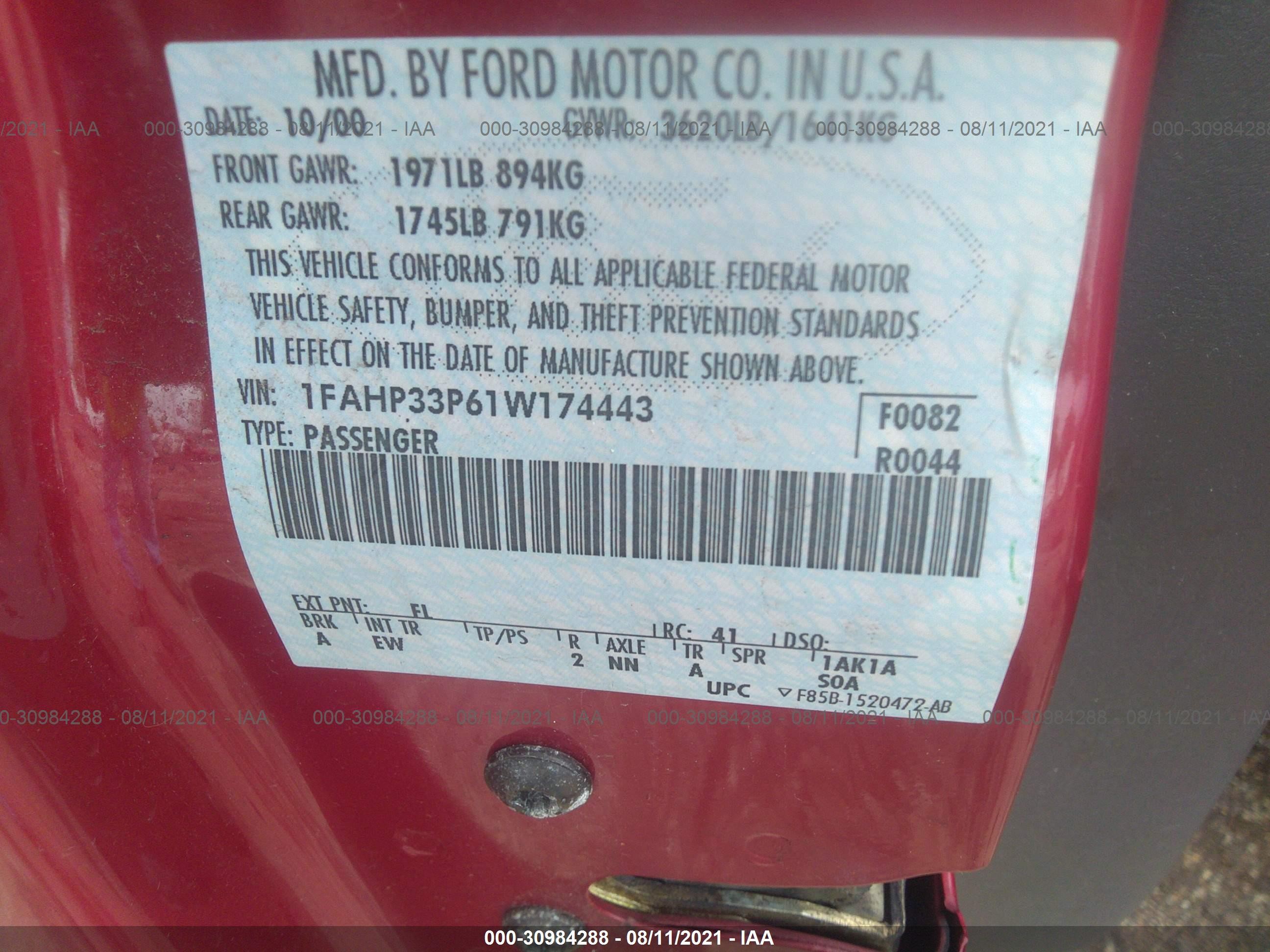 Photo 8 VIN: 1FAHP33P61W174443 - FORD FOCUS 