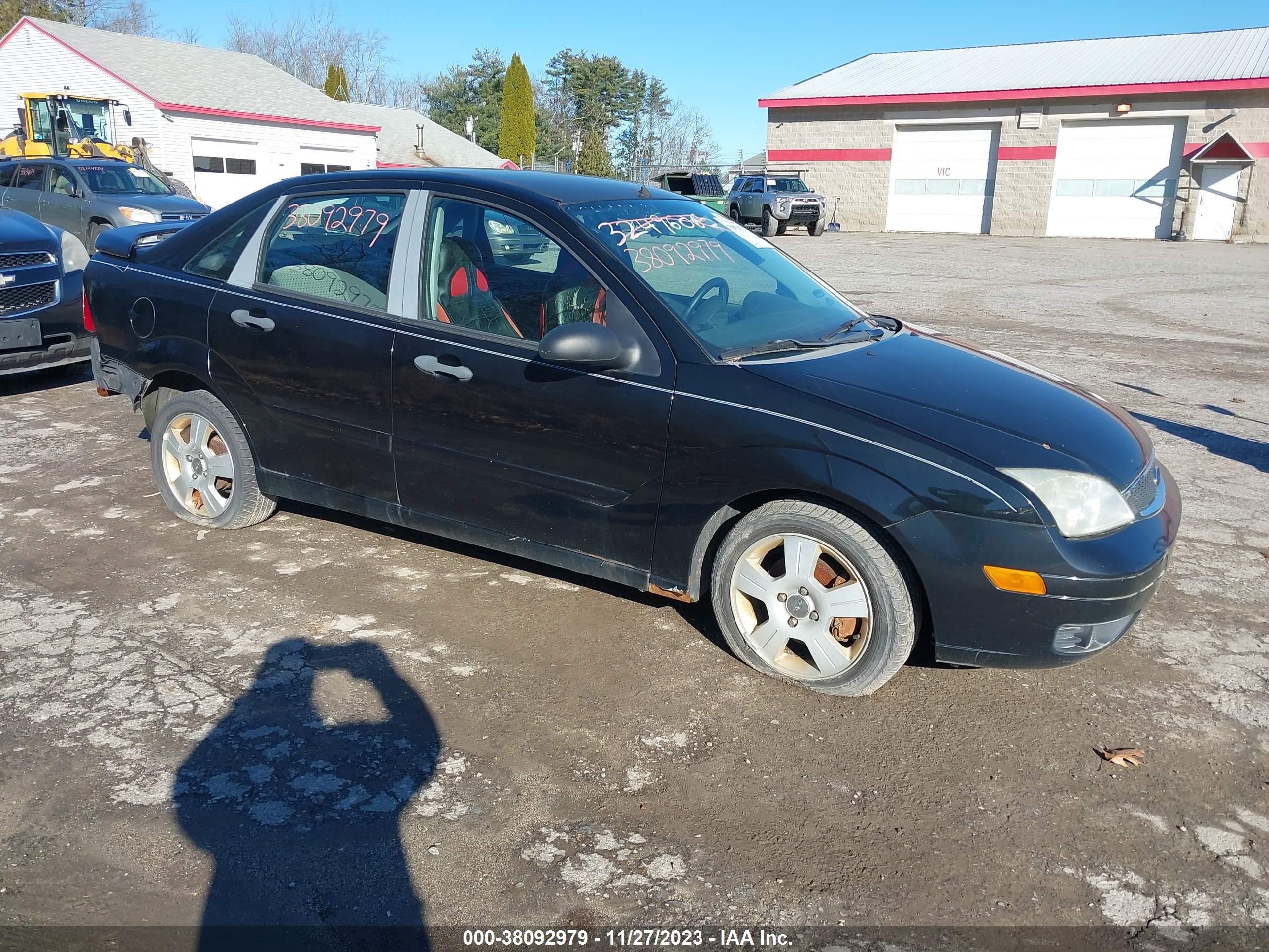 Photo 1 VIN: 1FAHP34N07W198324 - FORD FOCUS 