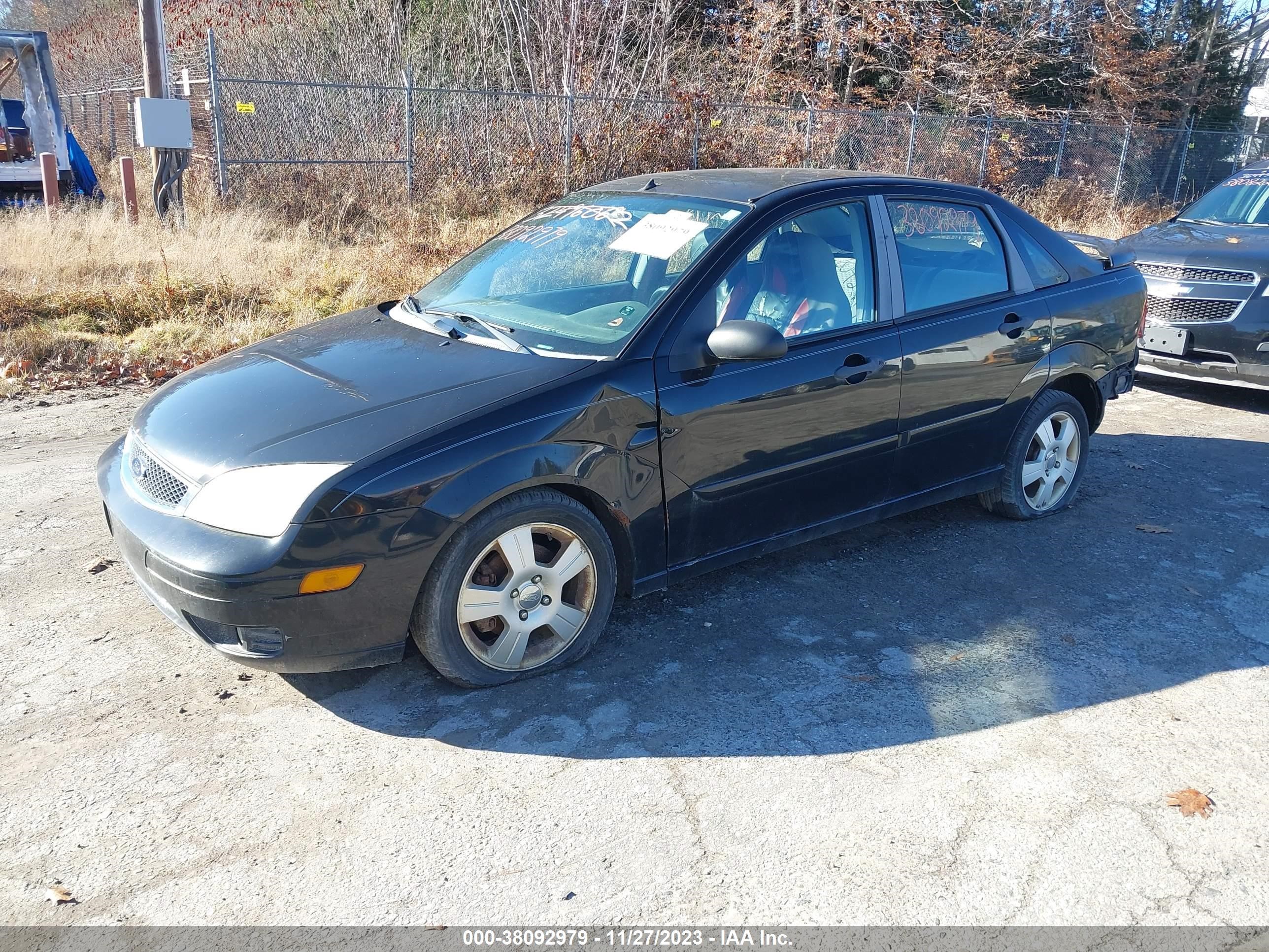 Photo 2 VIN: 1FAHP34N07W198324 - FORD FOCUS 