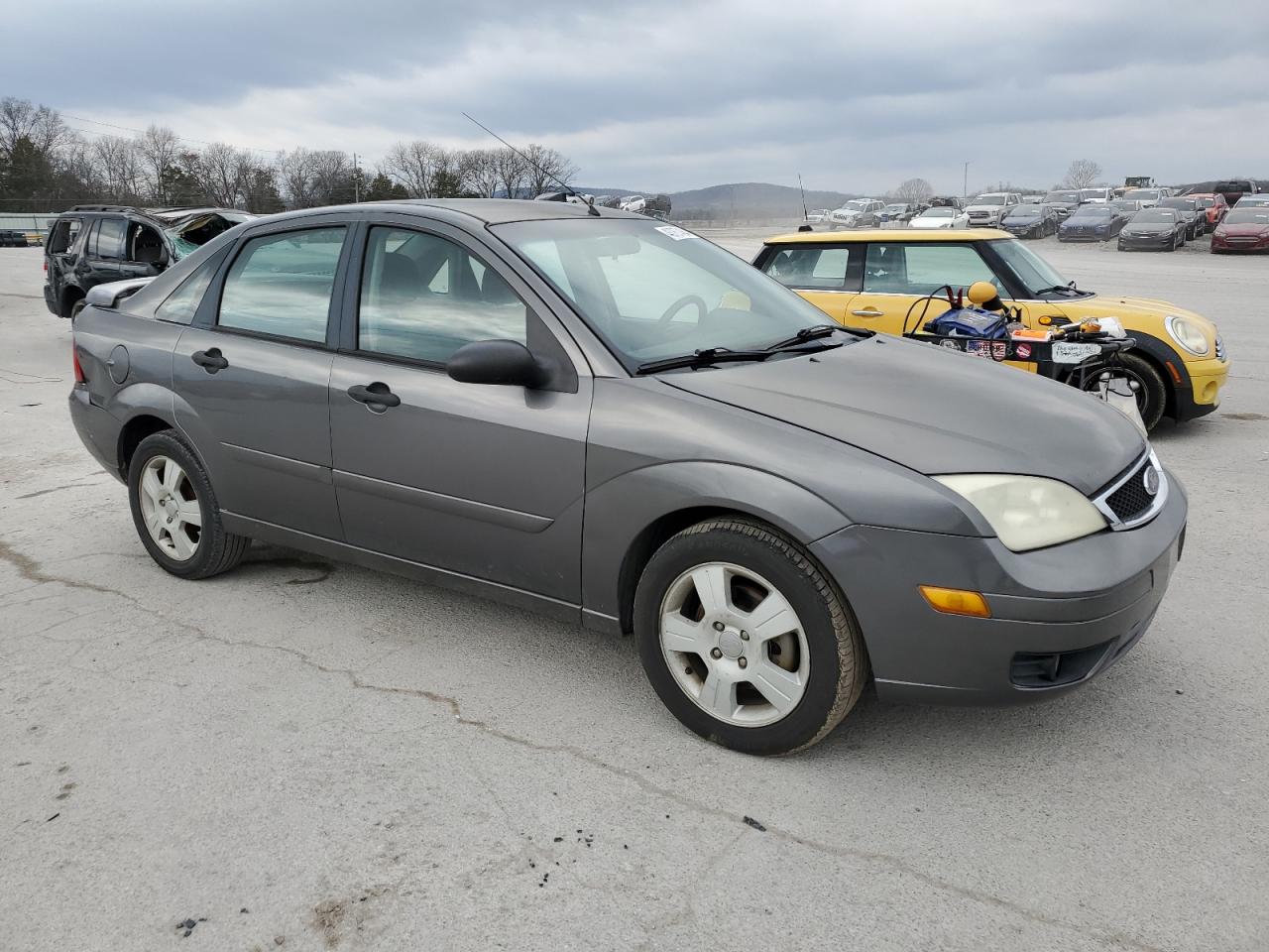 Photo 3 VIN: 1FAHP34N16W144657 - FORD FOCUS 