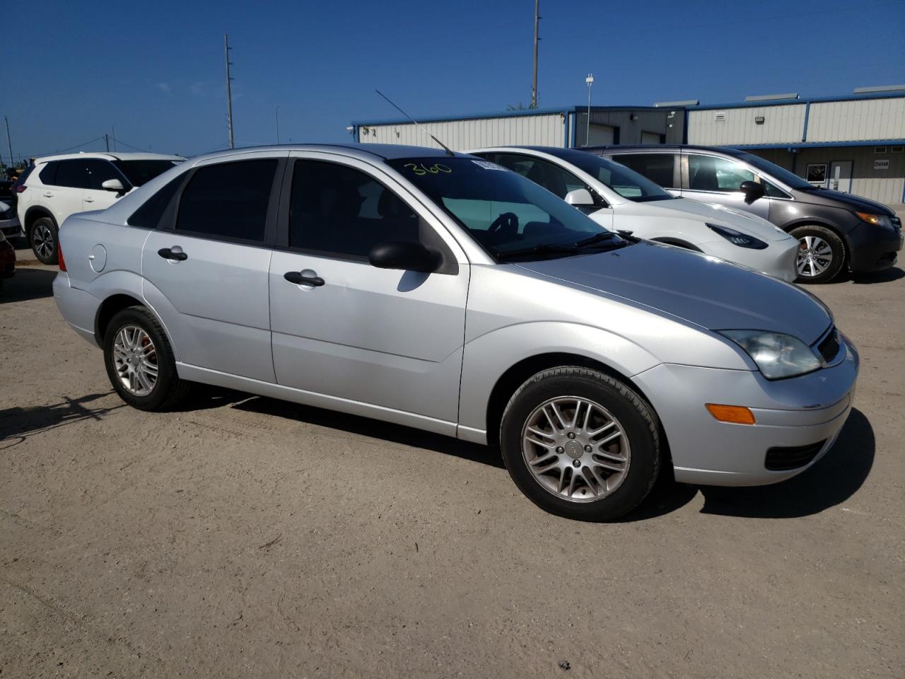 Photo 3 VIN: 1FAHP34N16W184043 - FORD FOCUS 