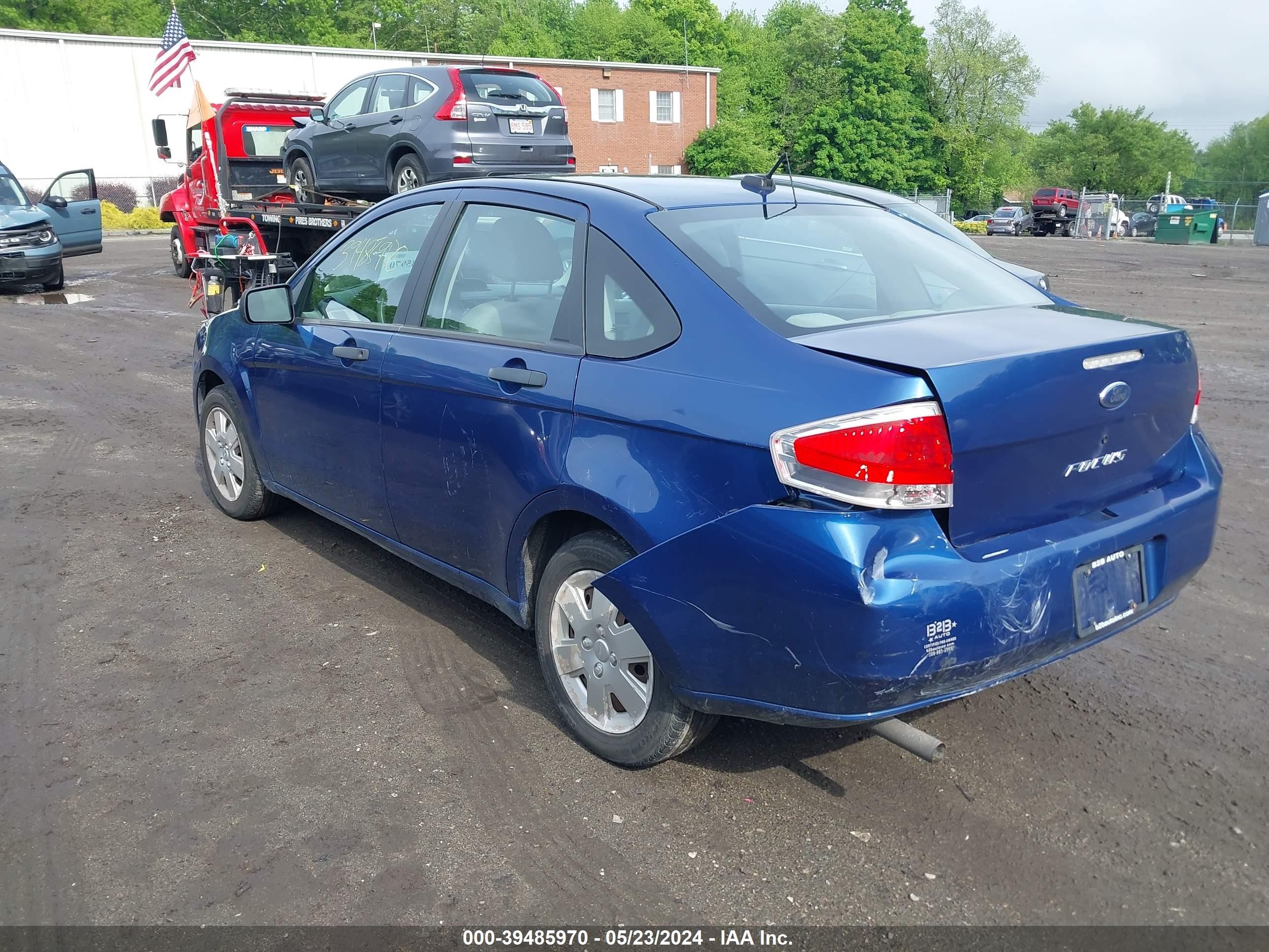 Photo 2 VIN: 1FAHP34N18W143589 - FORD FOCUS 