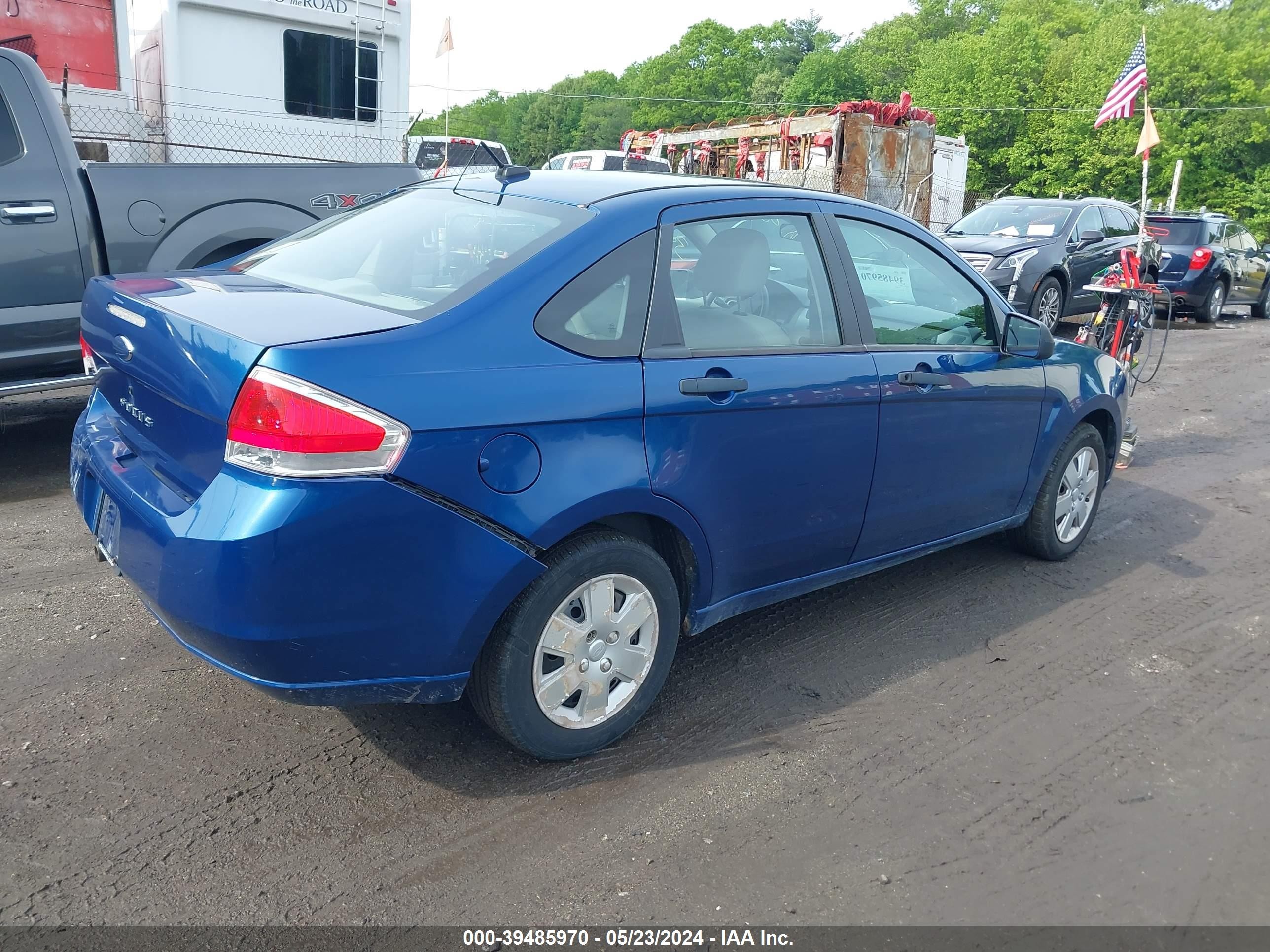 Photo 3 VIN: 1FAHP34N18W143589 - FORD FOCUS 