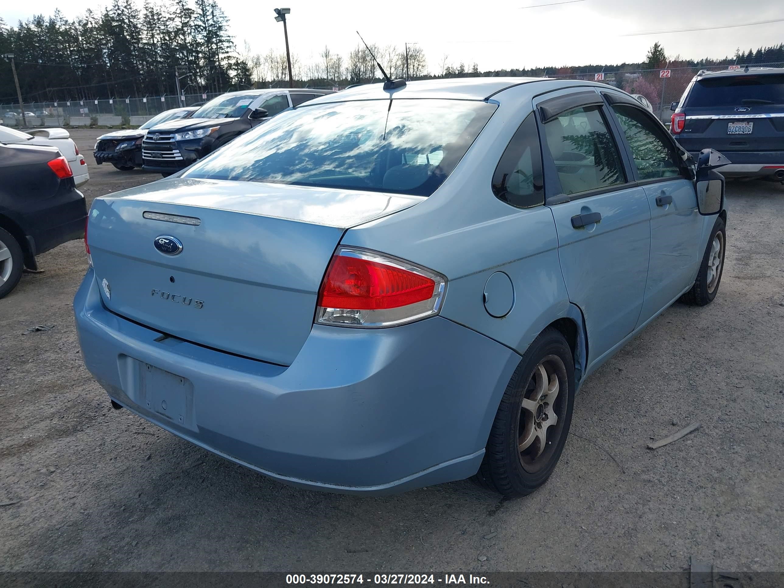 Photo 3 VIN: 1FAHP34N18W250383 - FORD FOCUS 