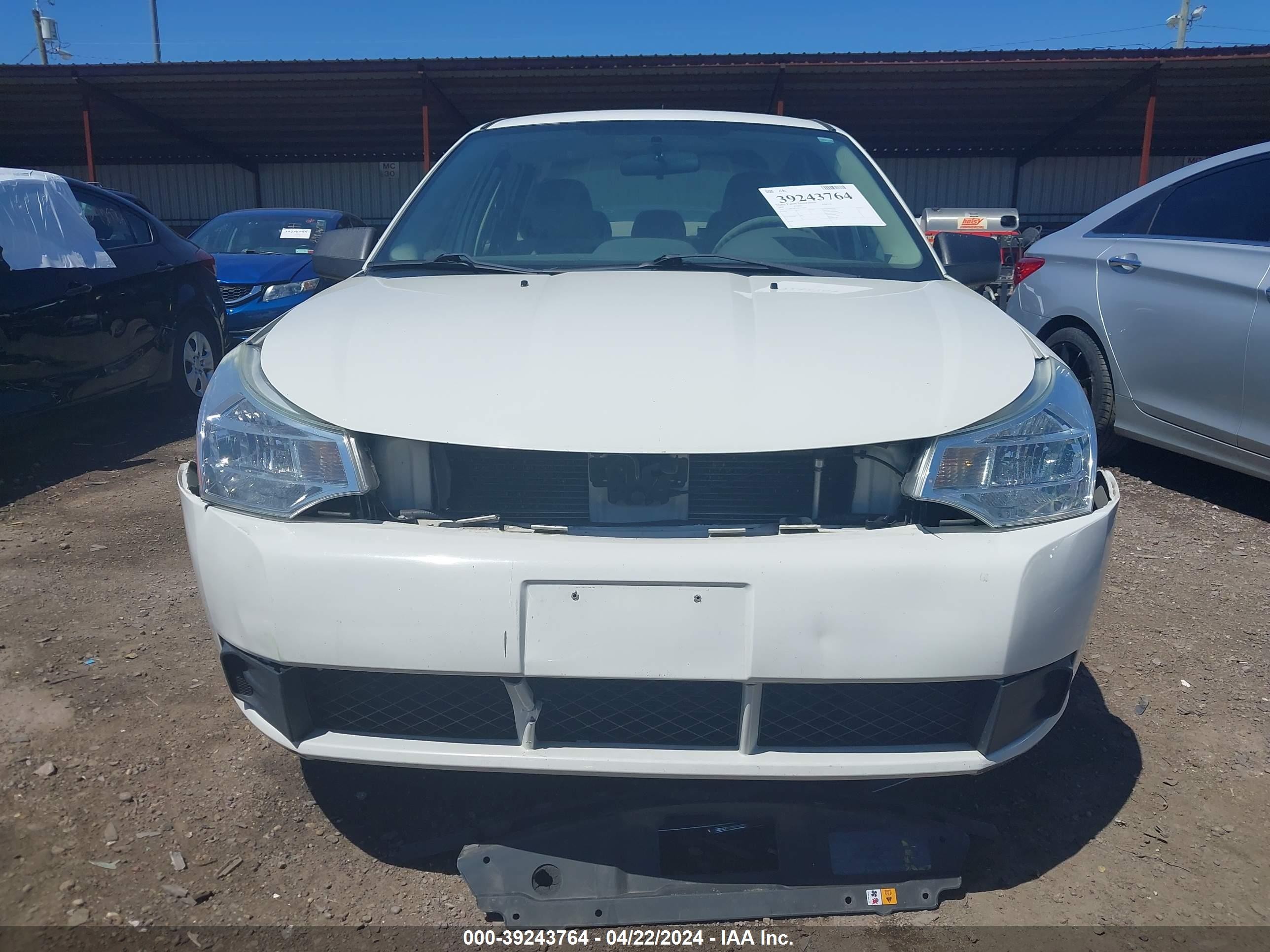 Photo 12 VIN: 1FAHP34N29W112420 - FORD FOCUS 