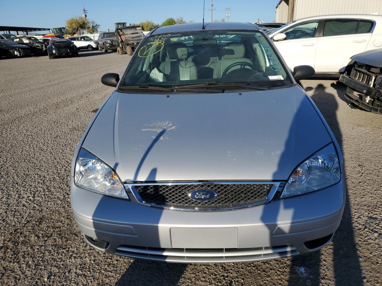 Photo 4 VIN: 1FAHP34N35W227490 - FORD FOCUS 