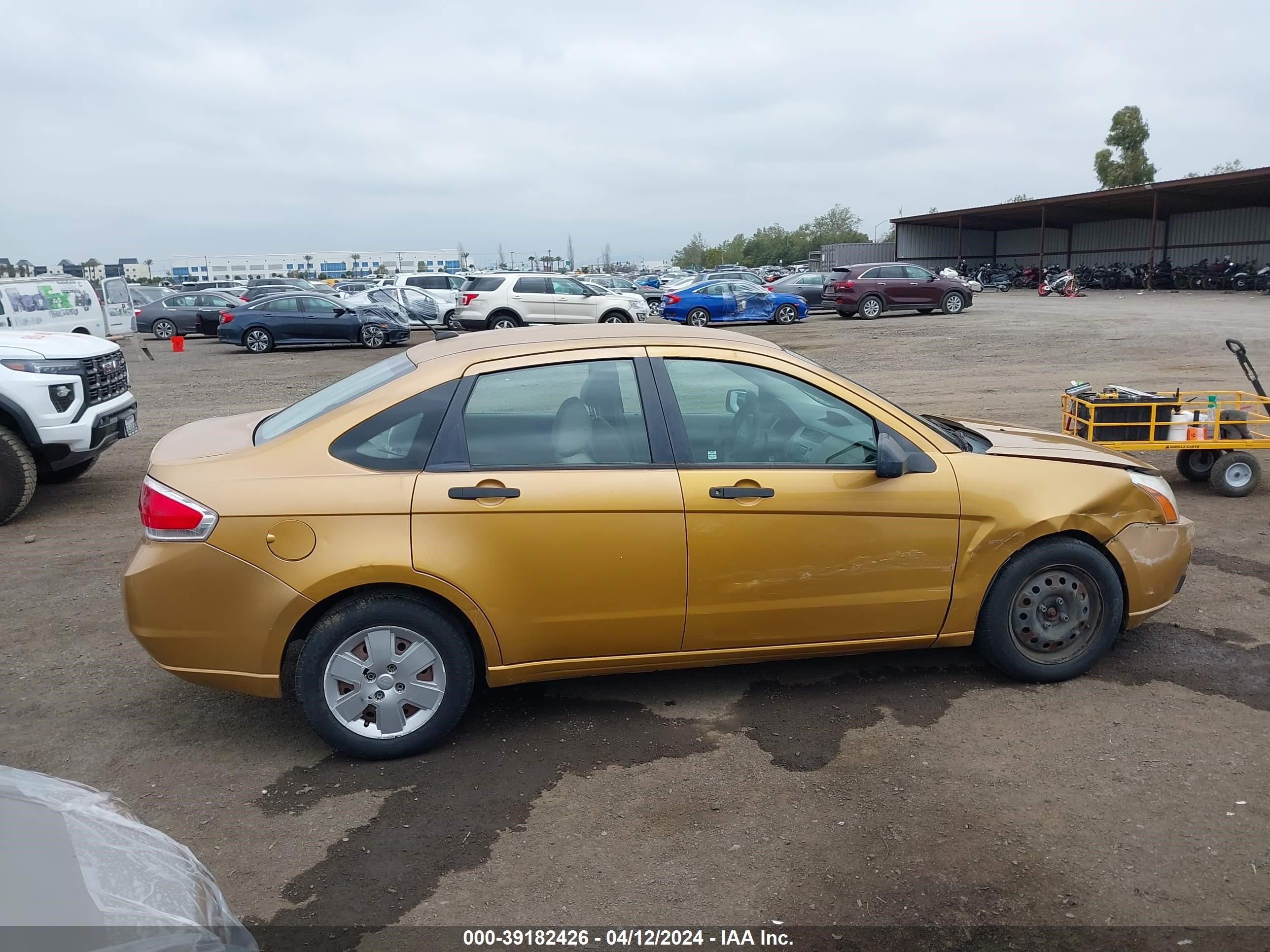 Photo 12 VIN: 1FAHP34N39W147385 - FORD FOCUS 