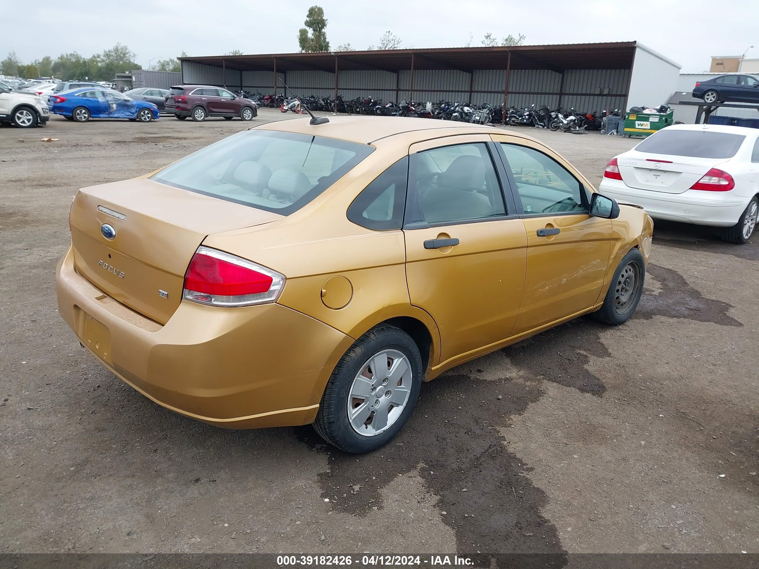 Photo 3 VIN: 1FAHP34N39W147385 - FORD FOCUS 