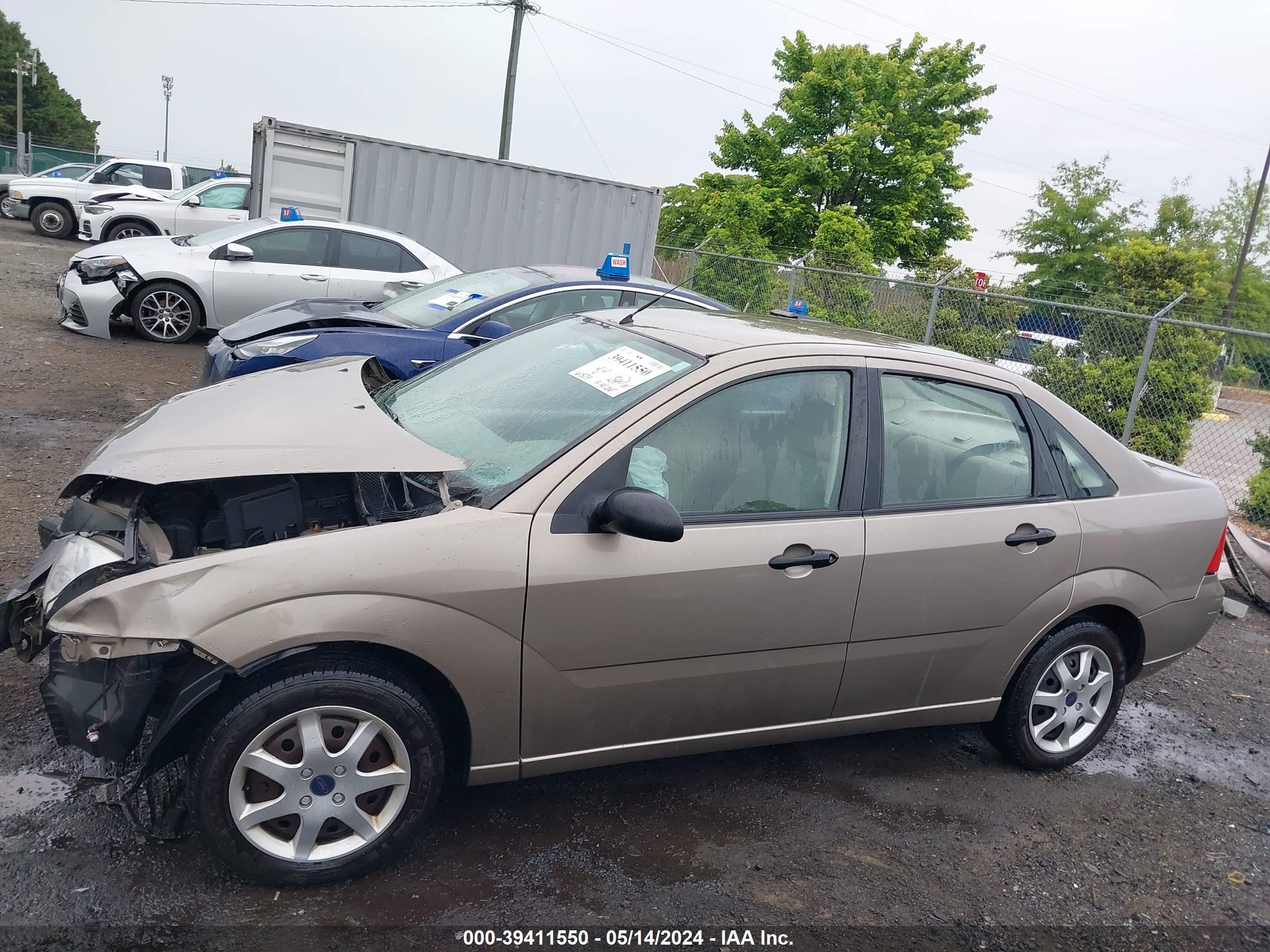 Photo 13 VIN: 1FAHP34N55W250771 - FORD FOCUS 