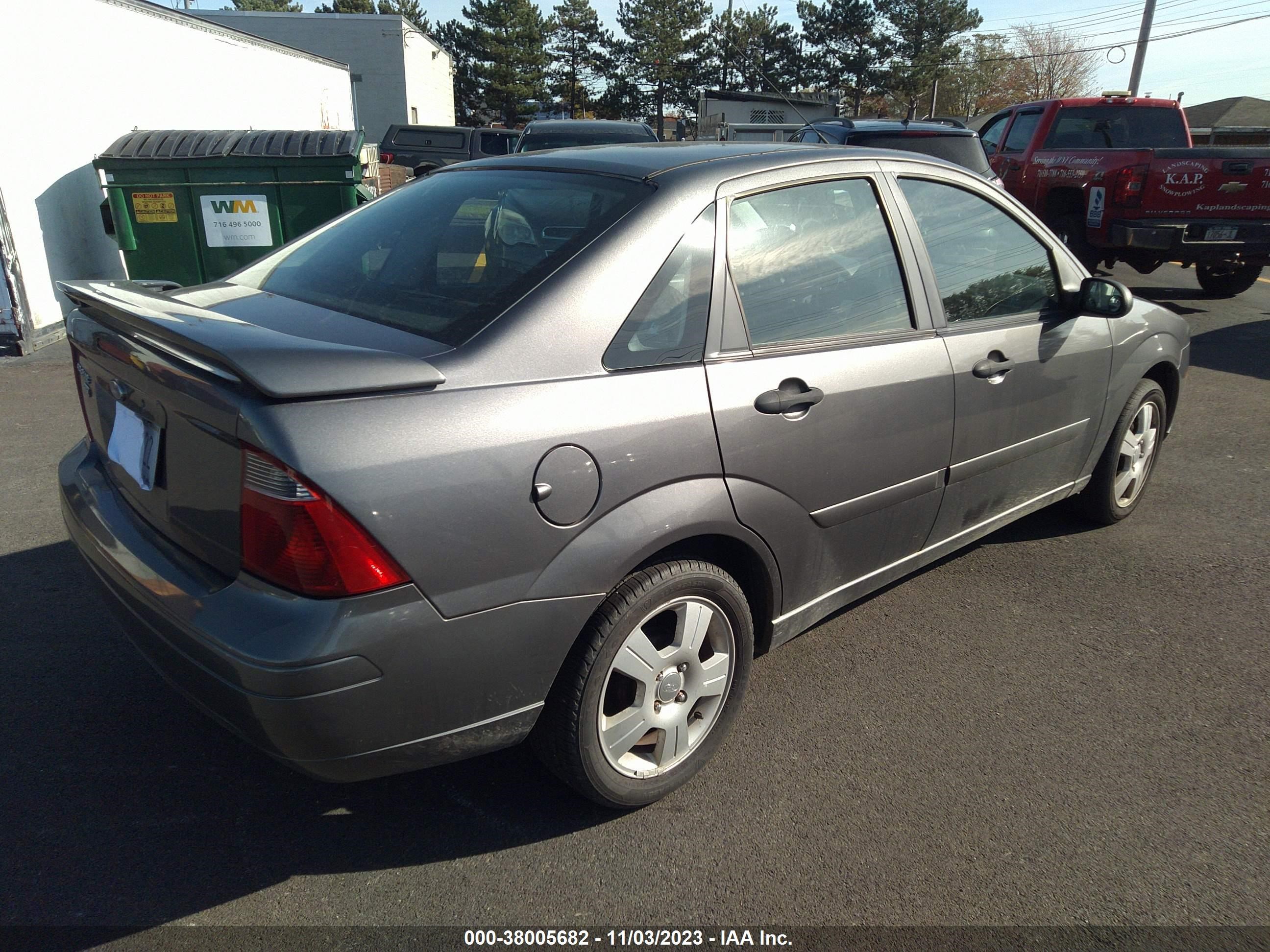 Photo 3 VIN: 1FAHP34N77W260012 - FORD FOCUS 