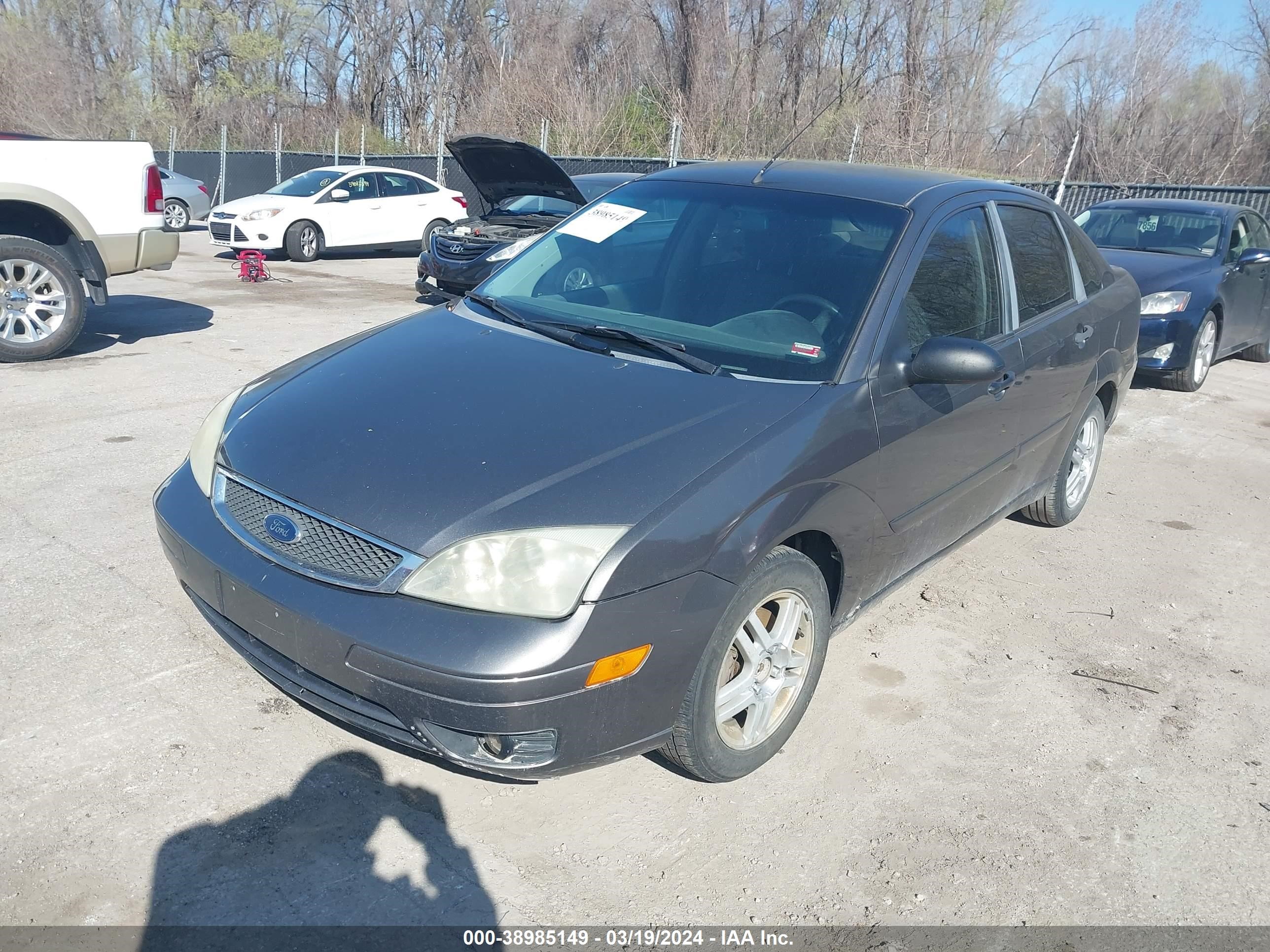 Photo 1 VIN: 1FAHP34N97W185894 - FORD FOCUS 