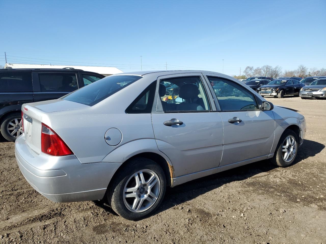 Photo 2 VIN: 1FAHP34N97W343294 - FORD FOCUS 