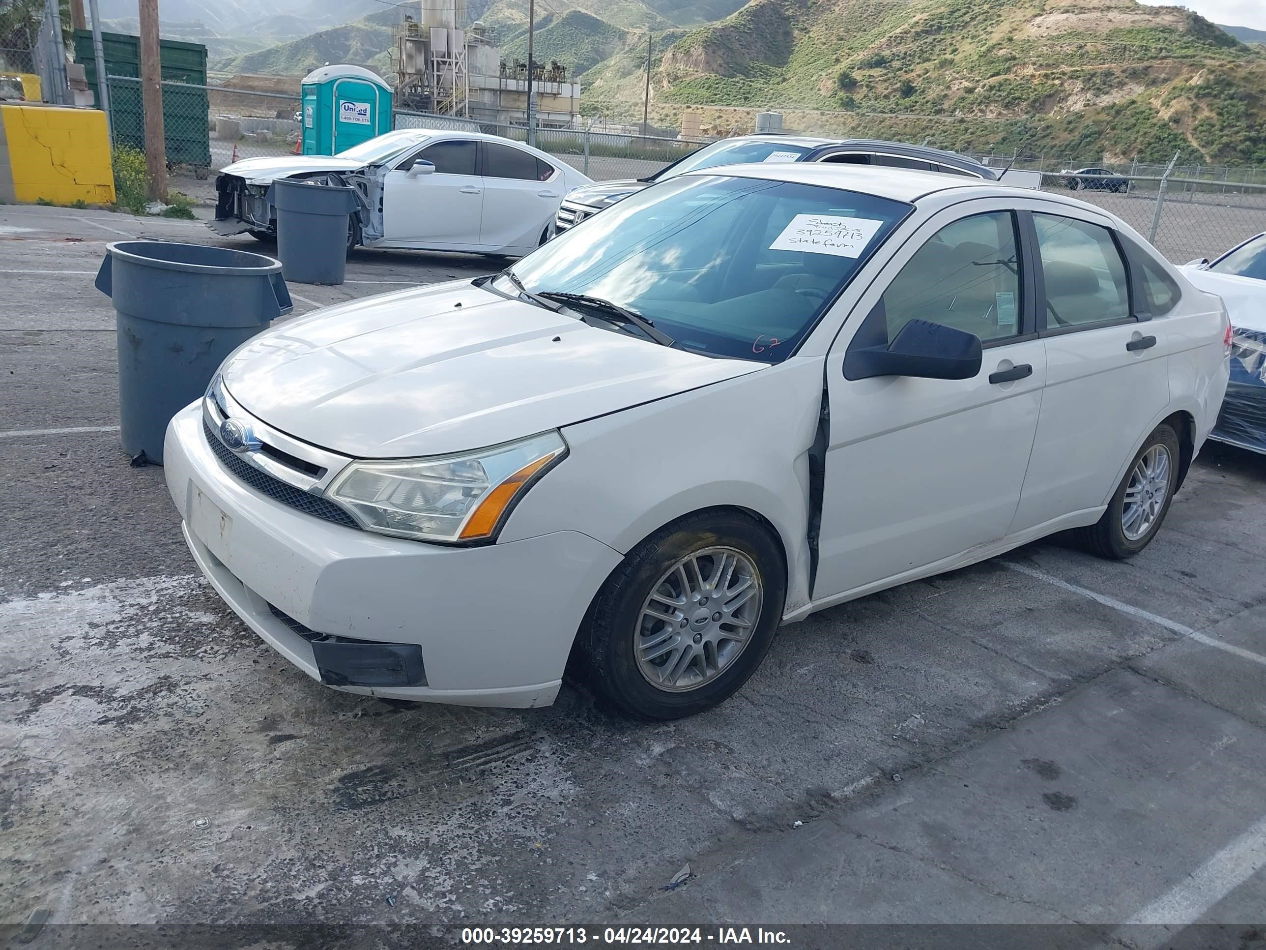 Photo 1 VIN: 1FAHP35N09W156883 - FORD FOCUS 