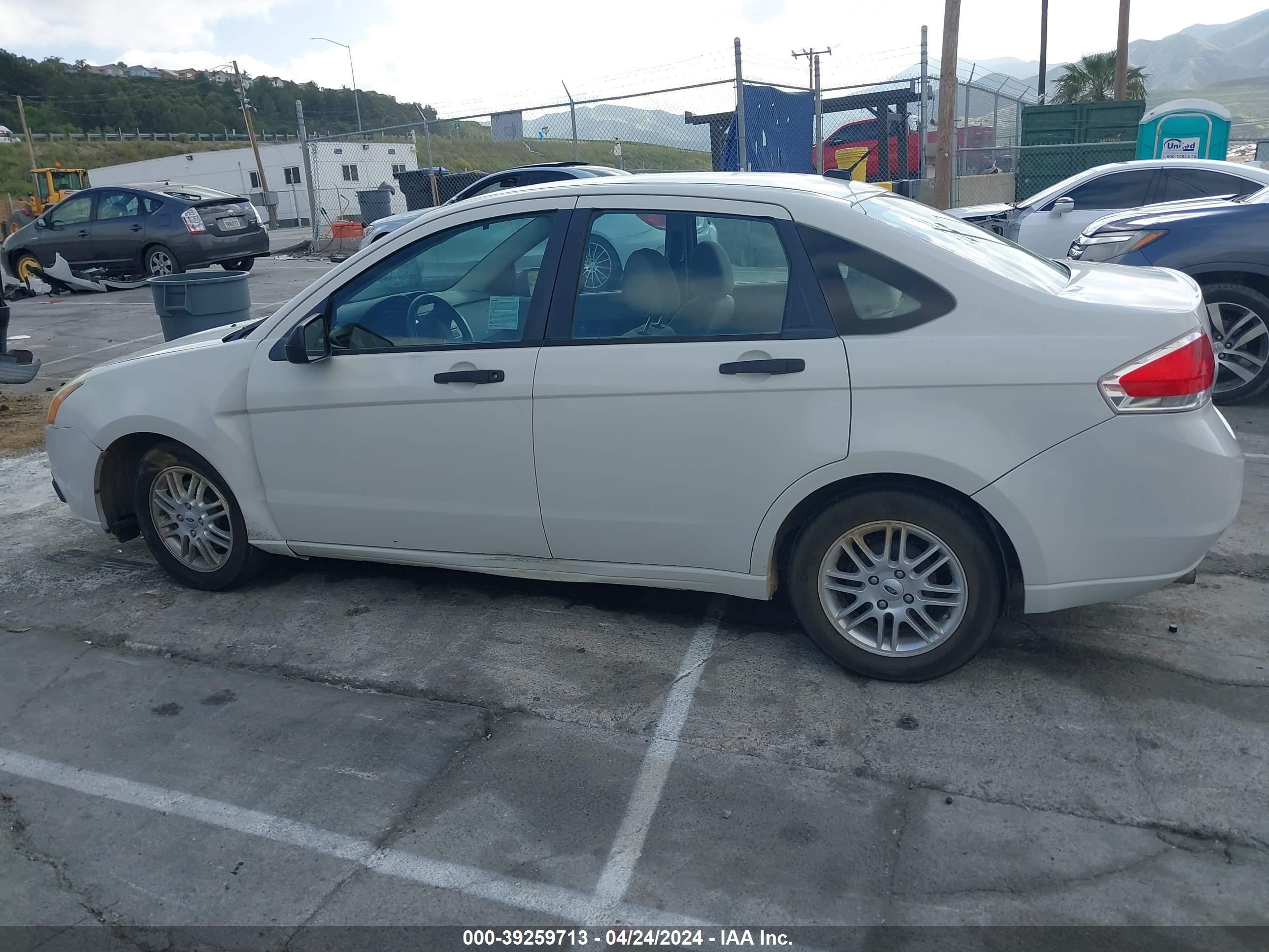 Photo 13 VIN: 1FAHP35N09W156883 - FORD FOCUS 